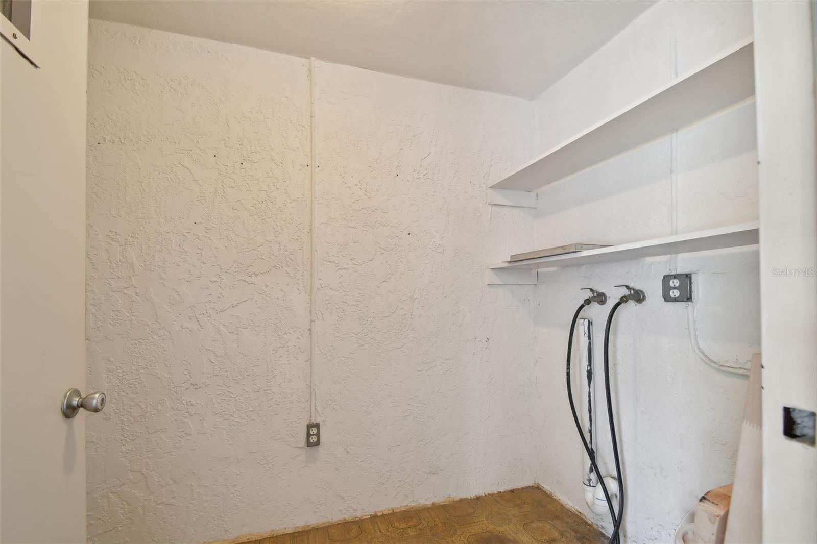 Image 20 of 44 For 9700 Starkey Road 322