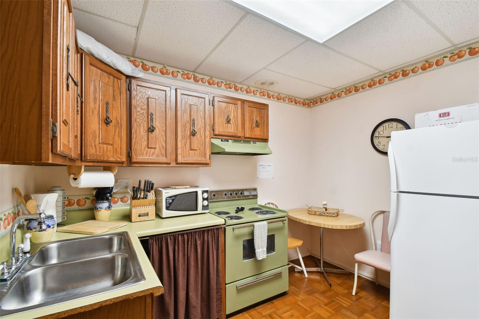 Image 32 of 44 For 9700 Starkey Road 322