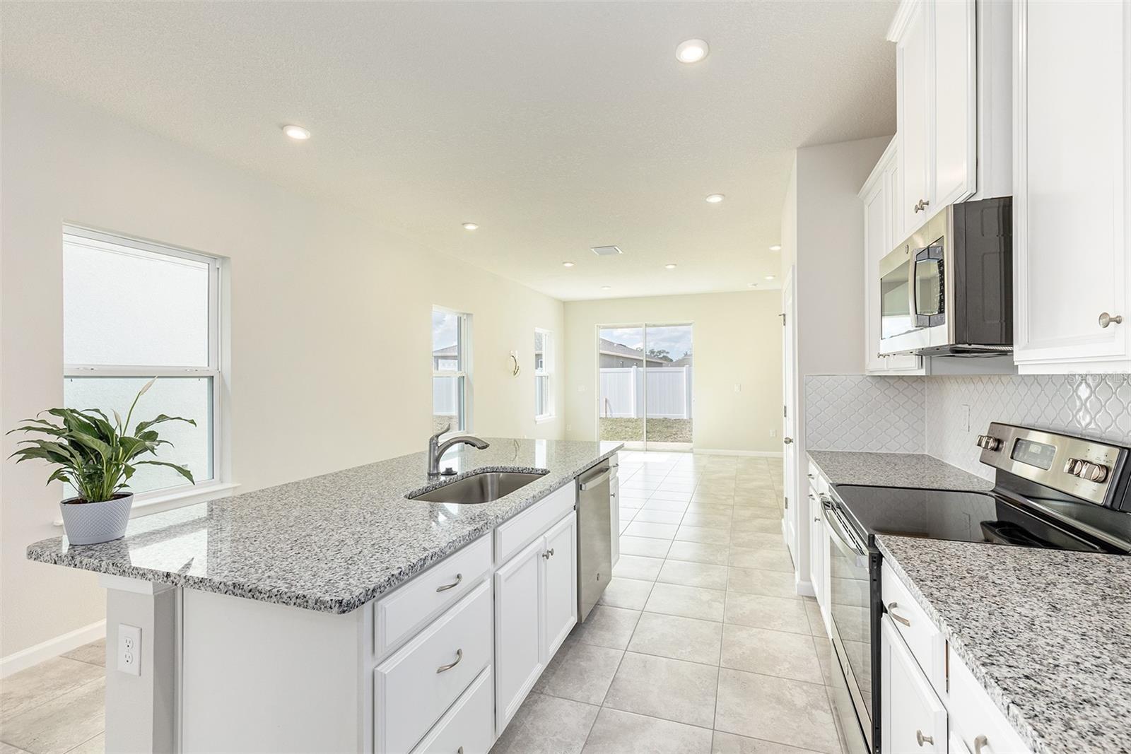 Image 10 of 40 For 11889 Bristol Bridge Rd