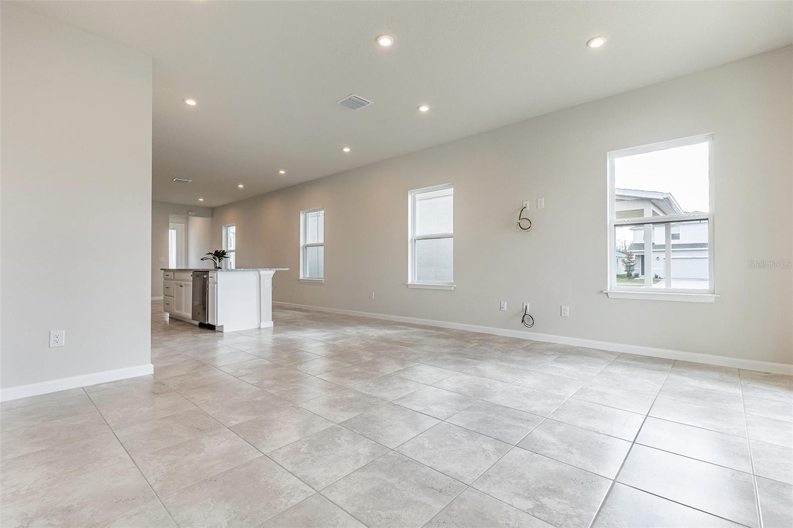 Image 4 of 40 For 11889 Bristol Bridge Rd