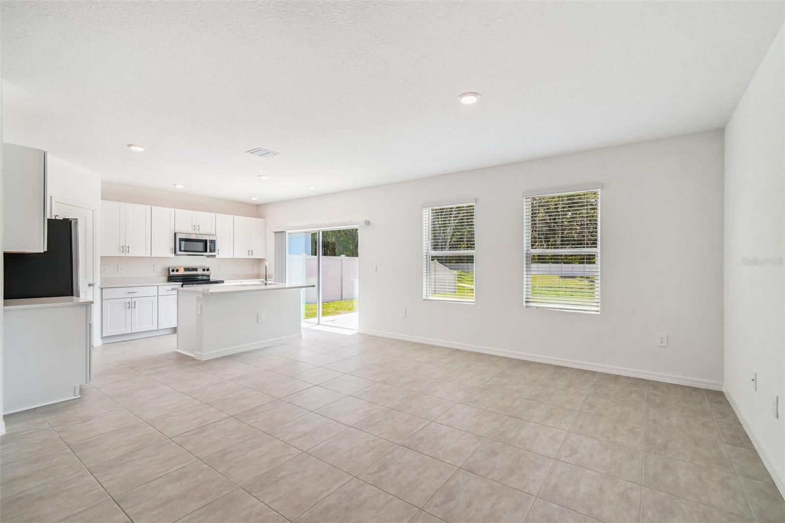 Image 13 of 64 For 13354 Tropical Breeze Way