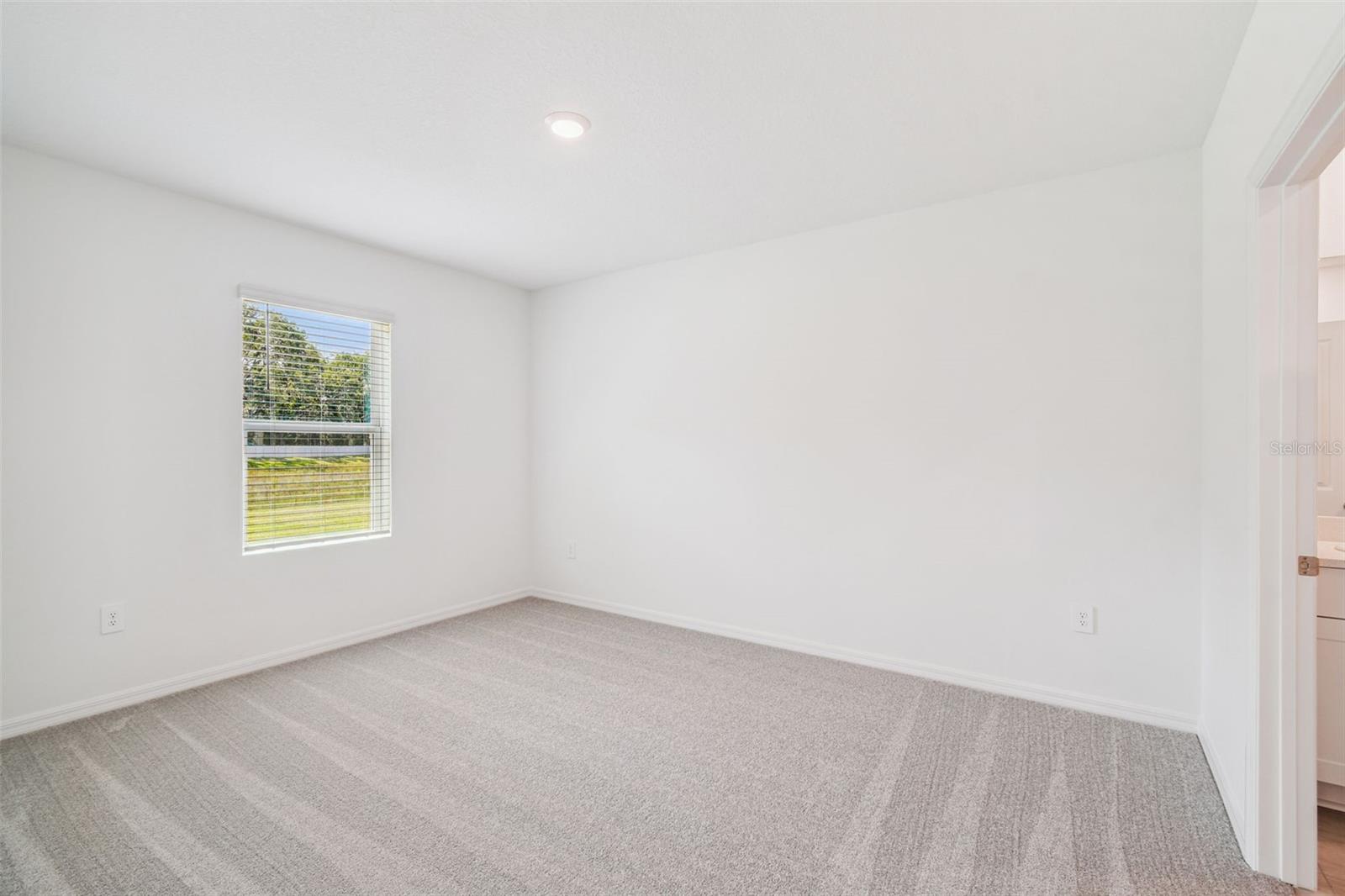 Image 22 of 64 For 13354 Tropical Breeze Way