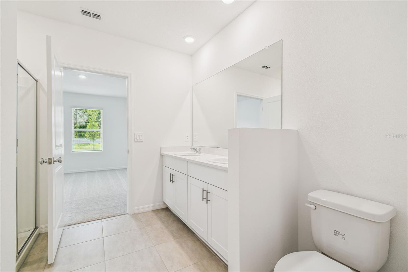 Image 25 of 64 For 13354 Tropical Breeze Way