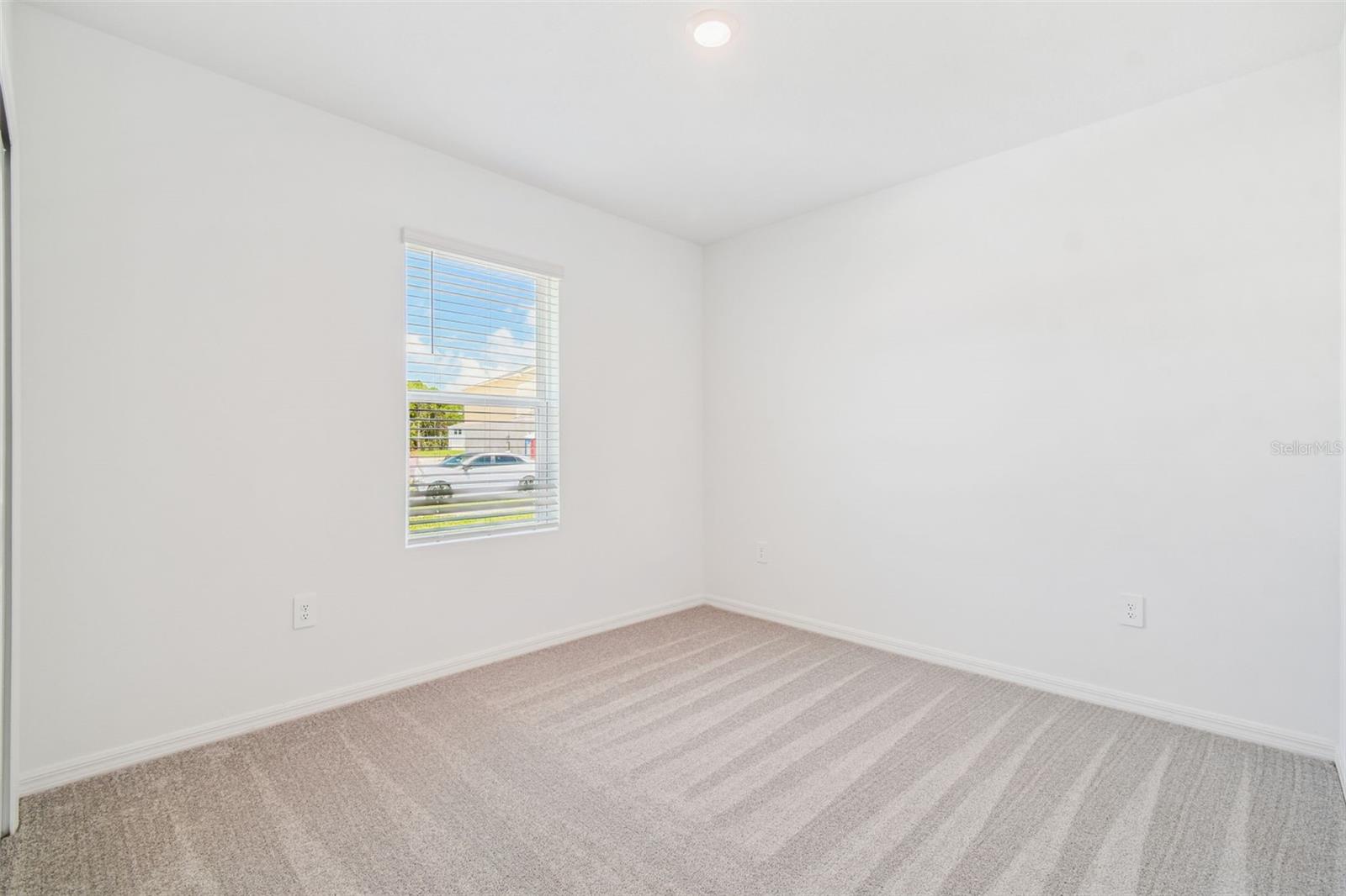Image 30 of 64 For 13354 Tropical Breeze Way