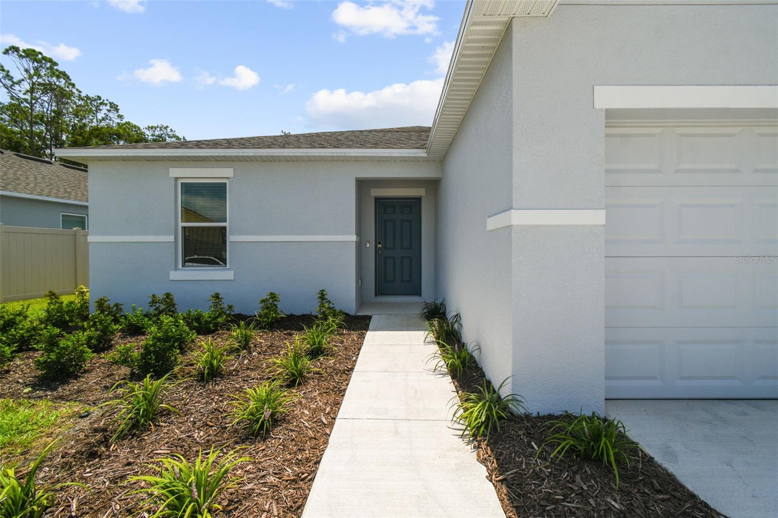 Image 5 of 64 For 13354 Tropical Breeze Way
