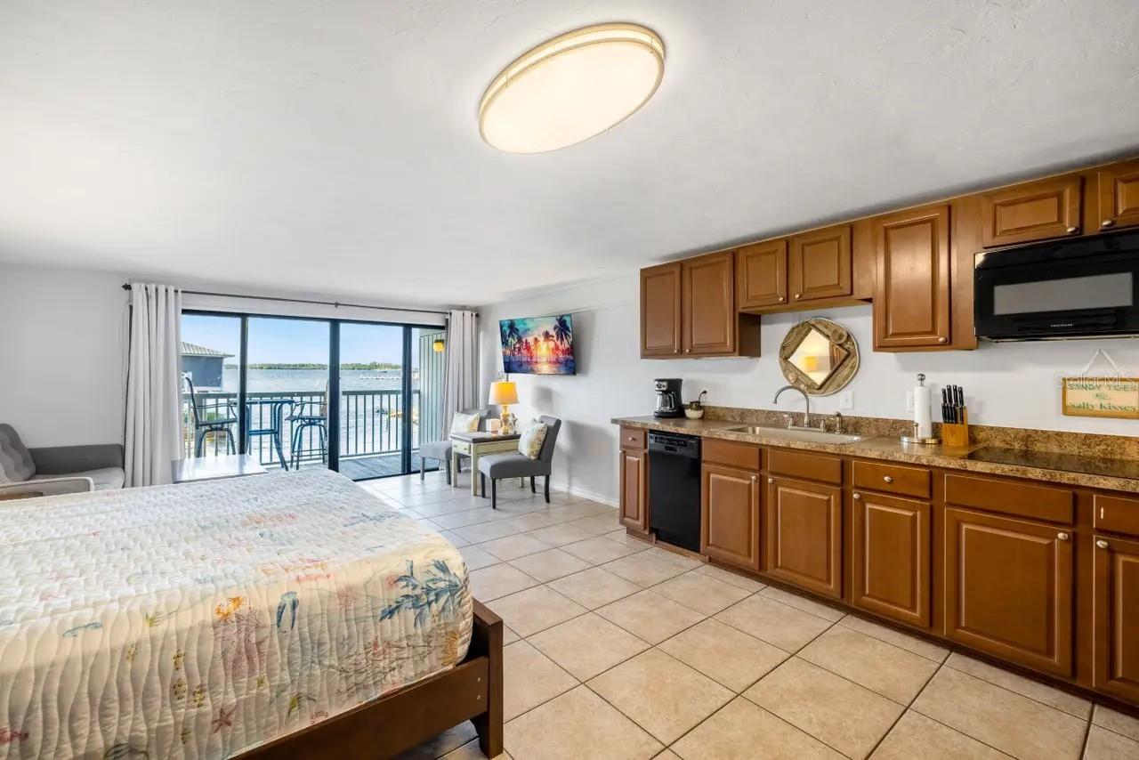 Image 15 of 18 For 82 2nd Street 212