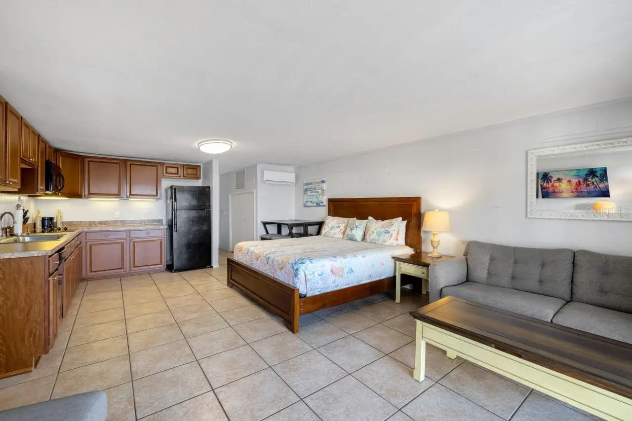 Image 7 of 18 For 82 2nd Street 212