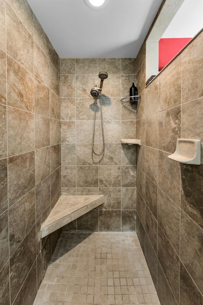 Image 32 of 62 For 110 Woodcreek Drive S