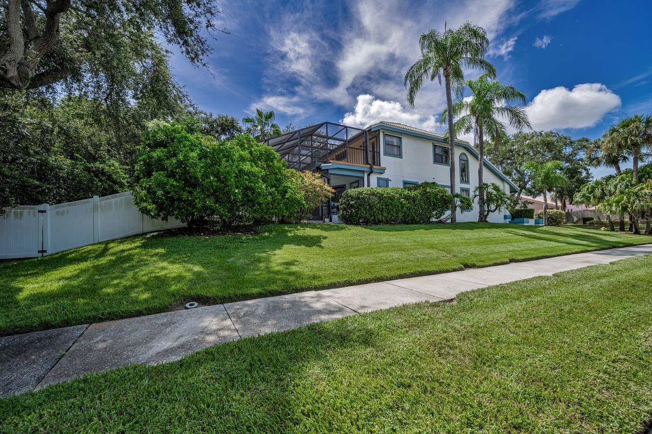 Image 60 of 62 For 110 Woodcreek Drive S