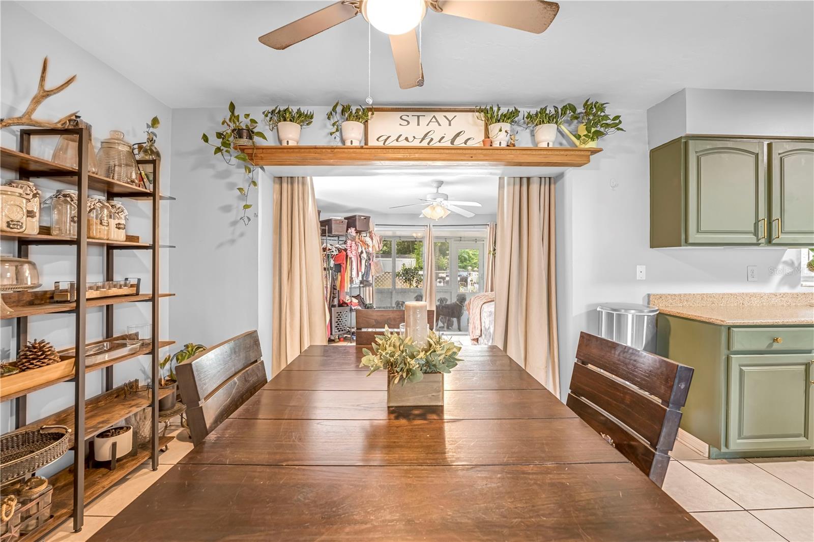 Image 13 of 49 For 6766 Treehaven Drive