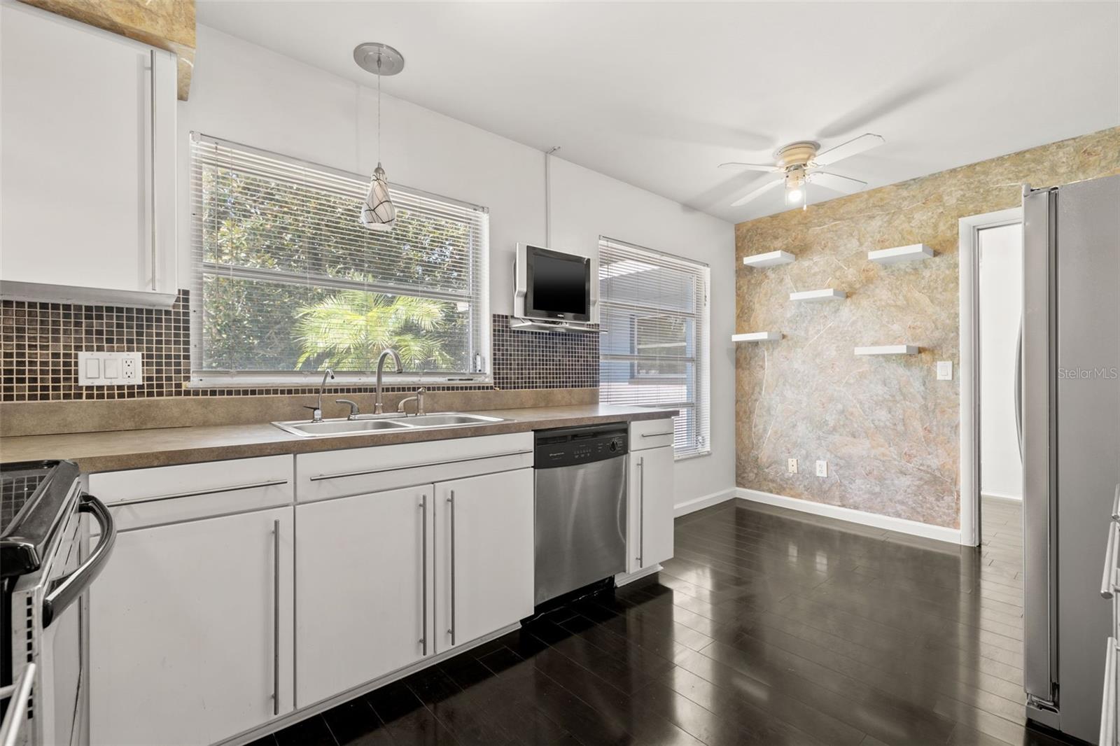 Image 8 of 27 For 2369 Forest Drive