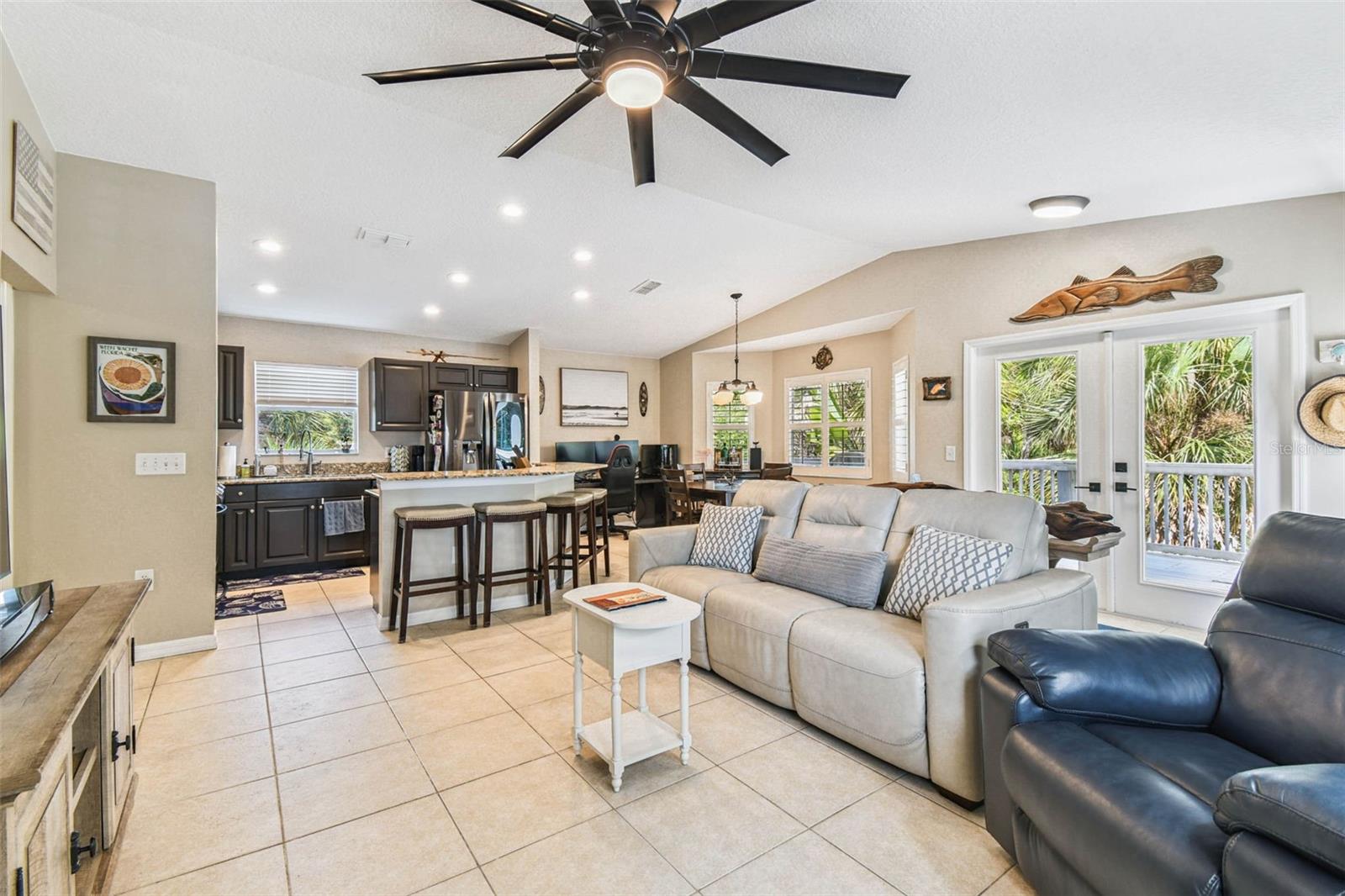 Image 10 of 87 For 8178 River Point Drive