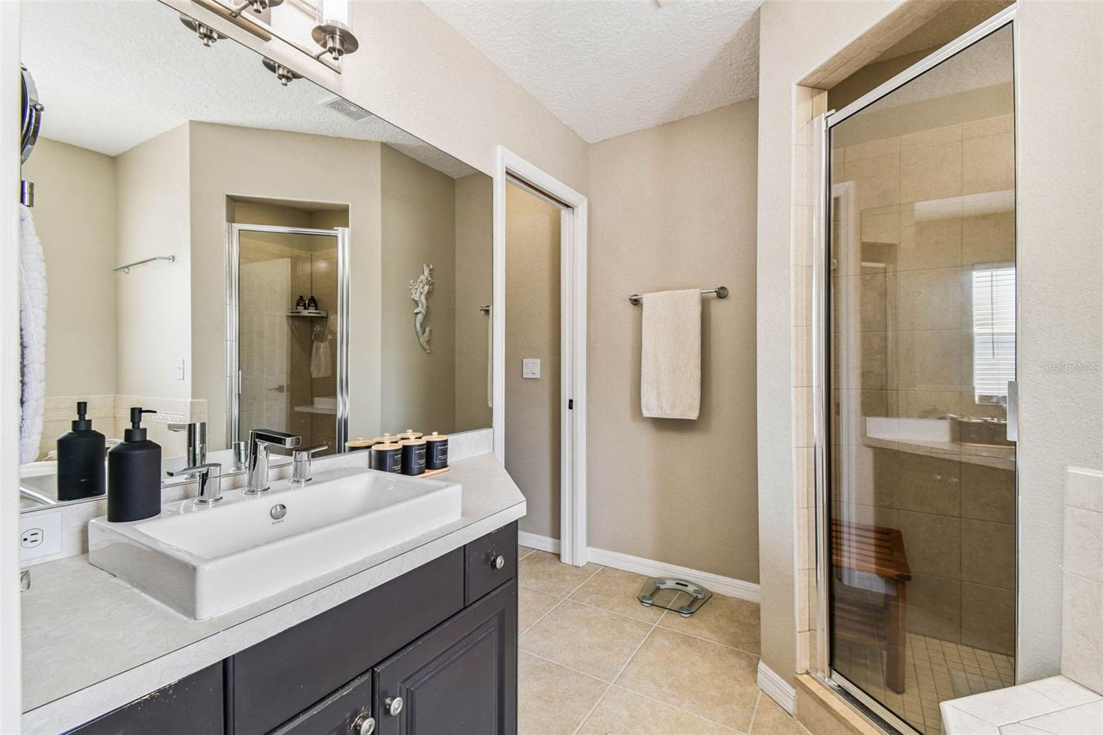 Image 38 of 87 For 8178 River Point Drive