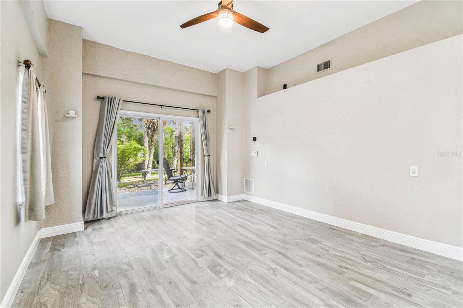 Image 49 of 87 For 8178 River Point Drive