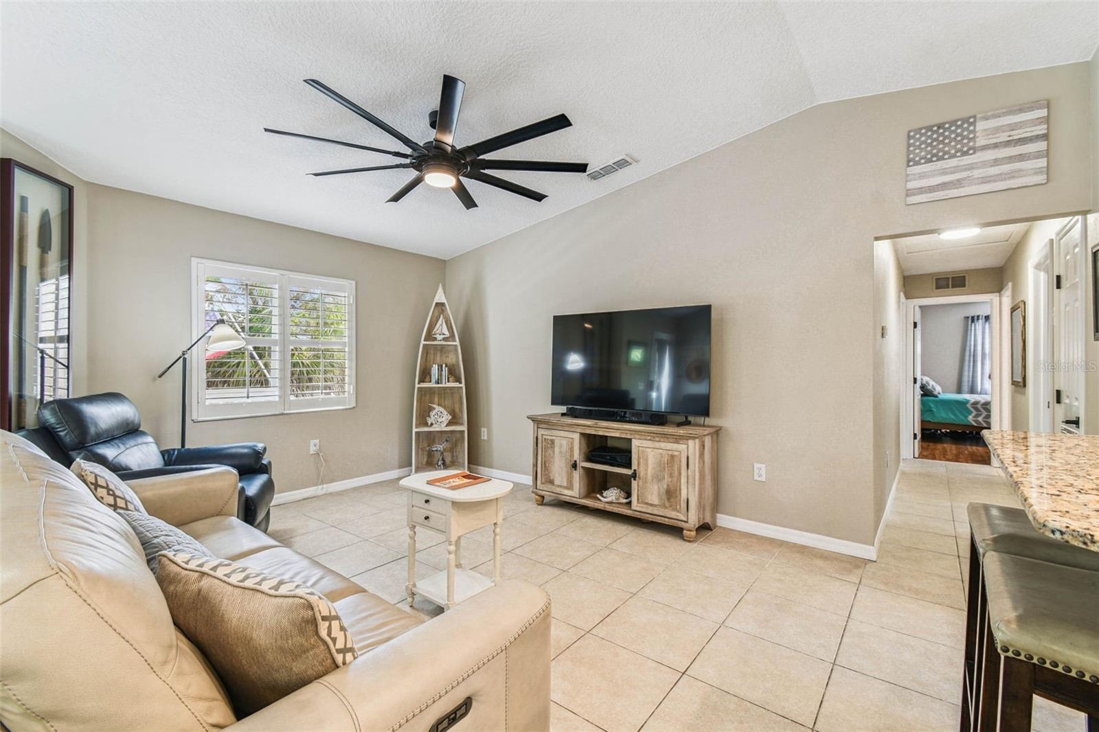 Image 9 of 87 For 8178 River Point Drive