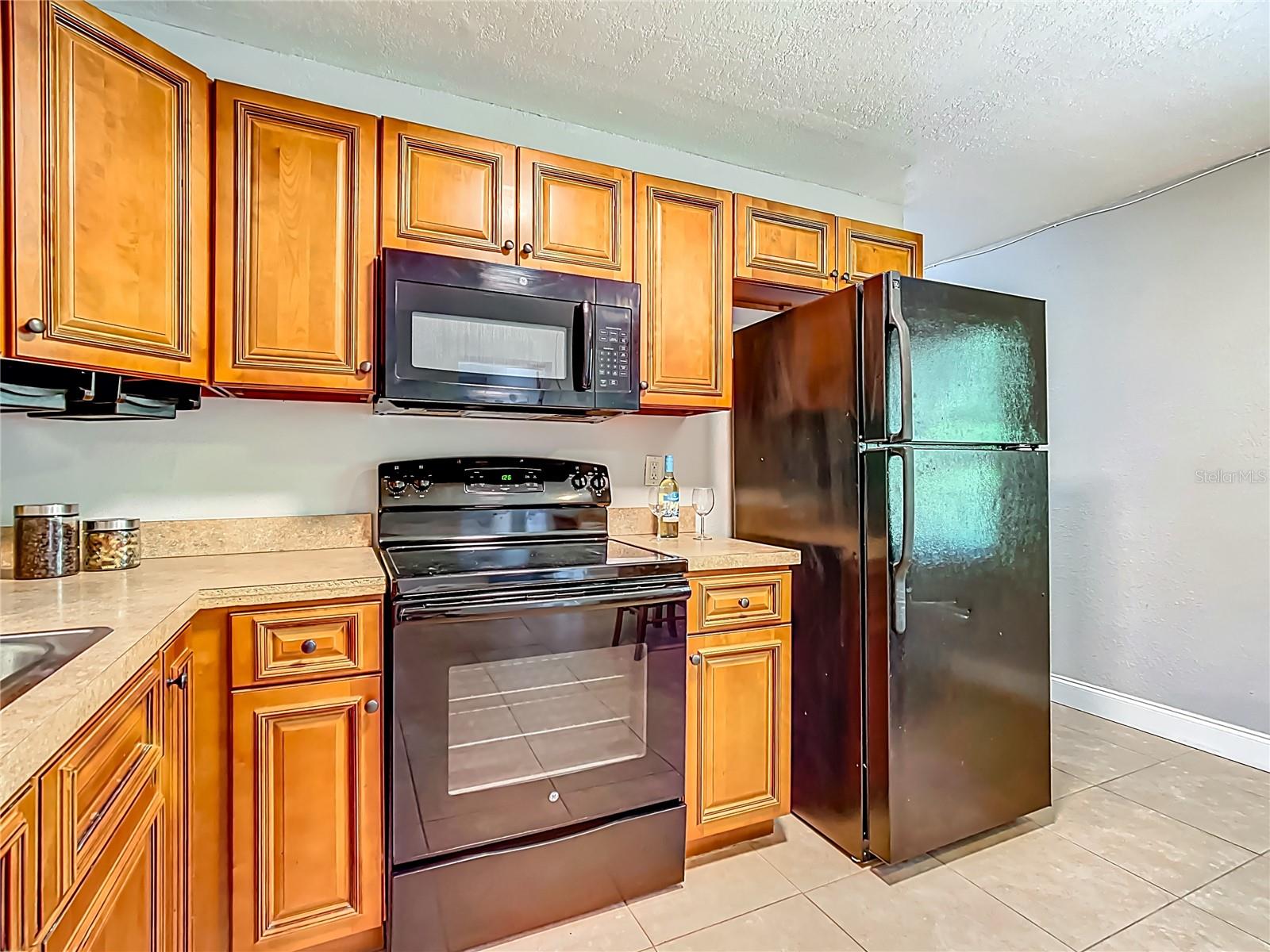 Image 10 of 42 For 2906 Willow Drive