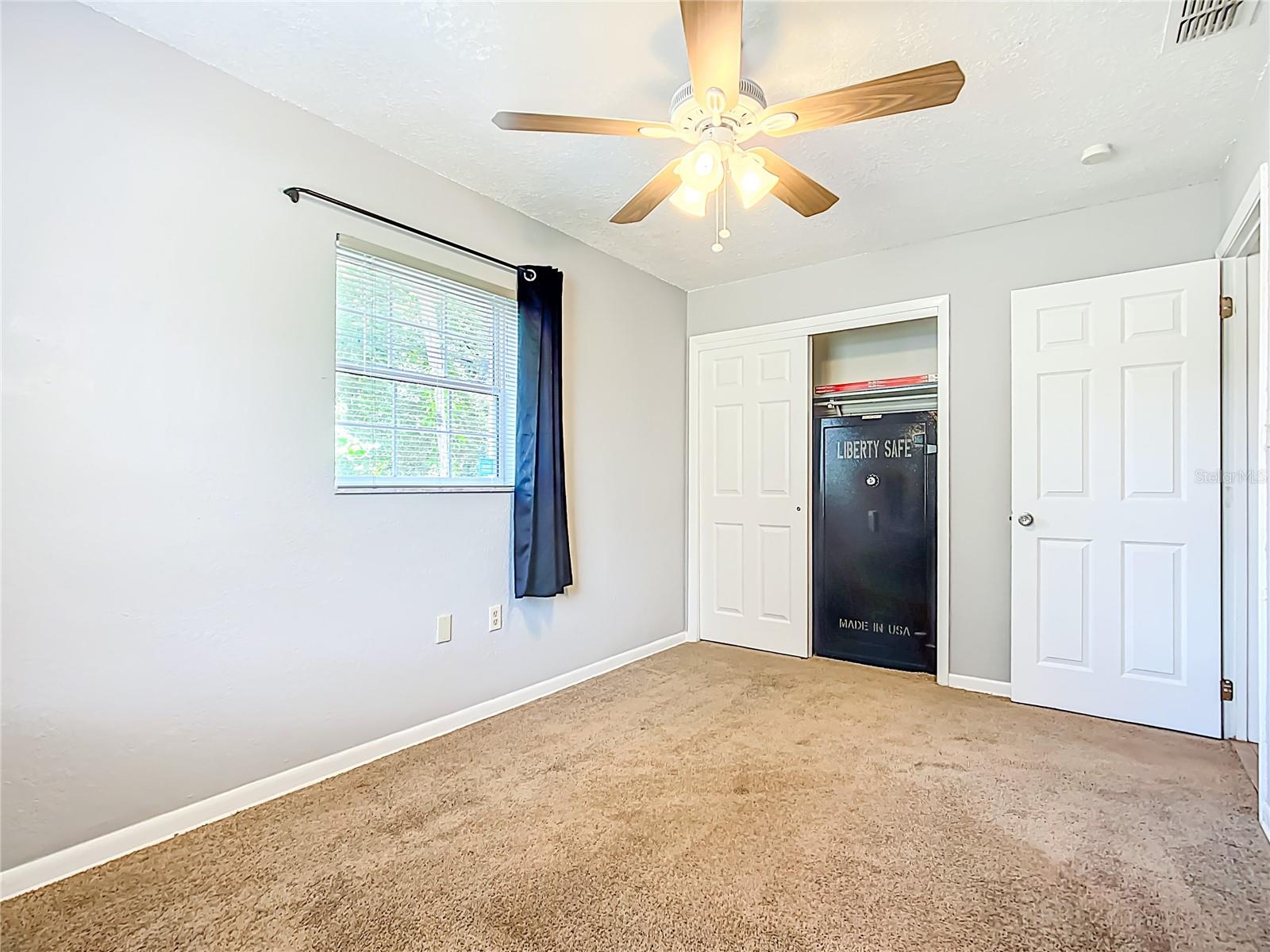 Image 20 of 42 For 2906 Willow Drive