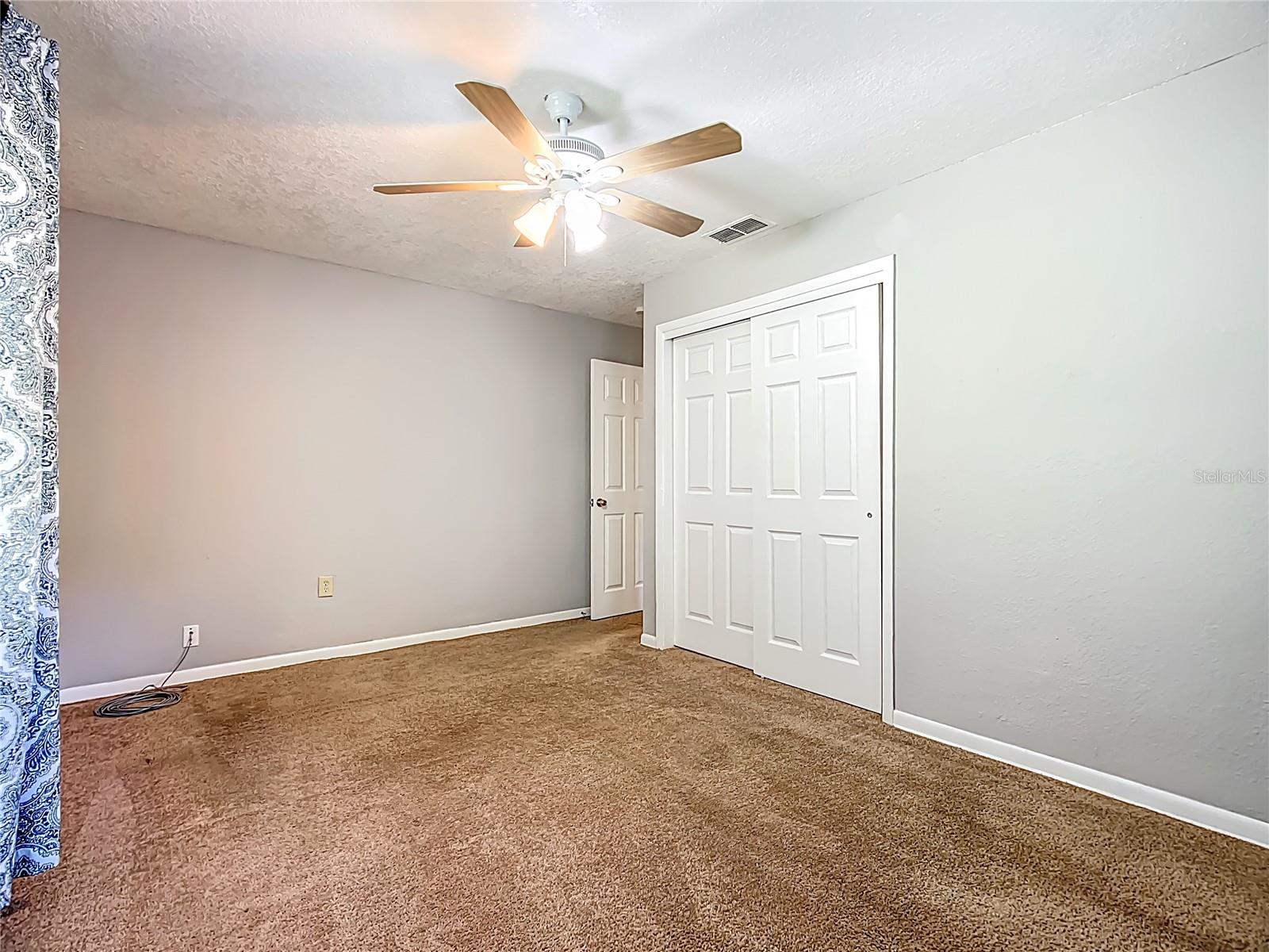 Image 27 of 42 For 2906 Willow Drive