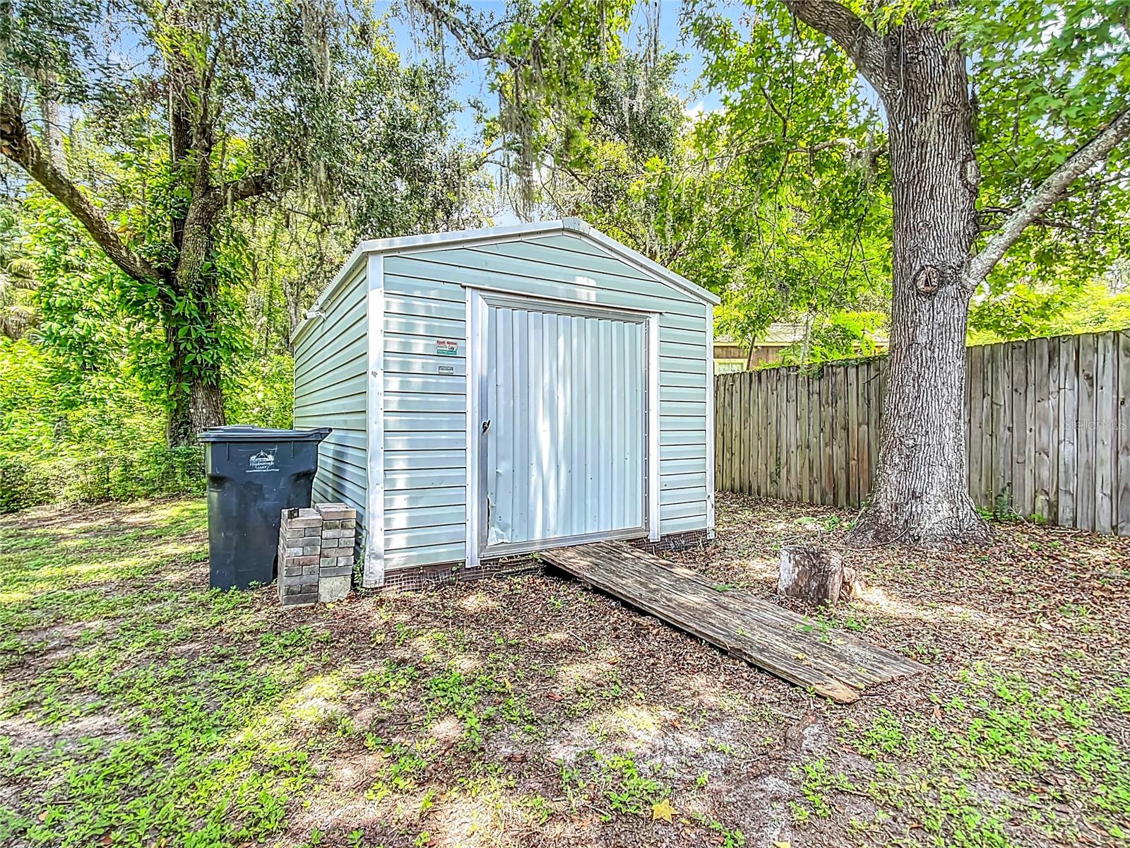 Image 33 of 42 For 2906 Willow Drive