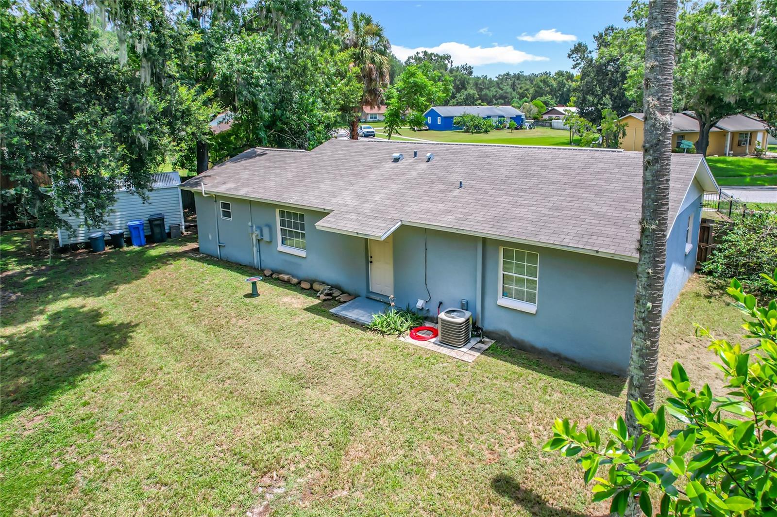 Image 37 of 42 For 2906 Willow Drive