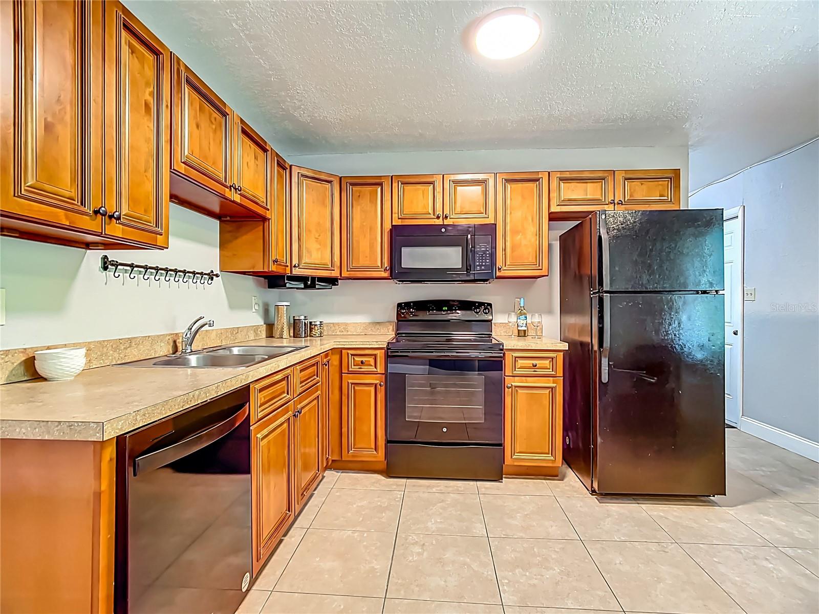 Image 9 of 42 For 2906 Willow Drive
