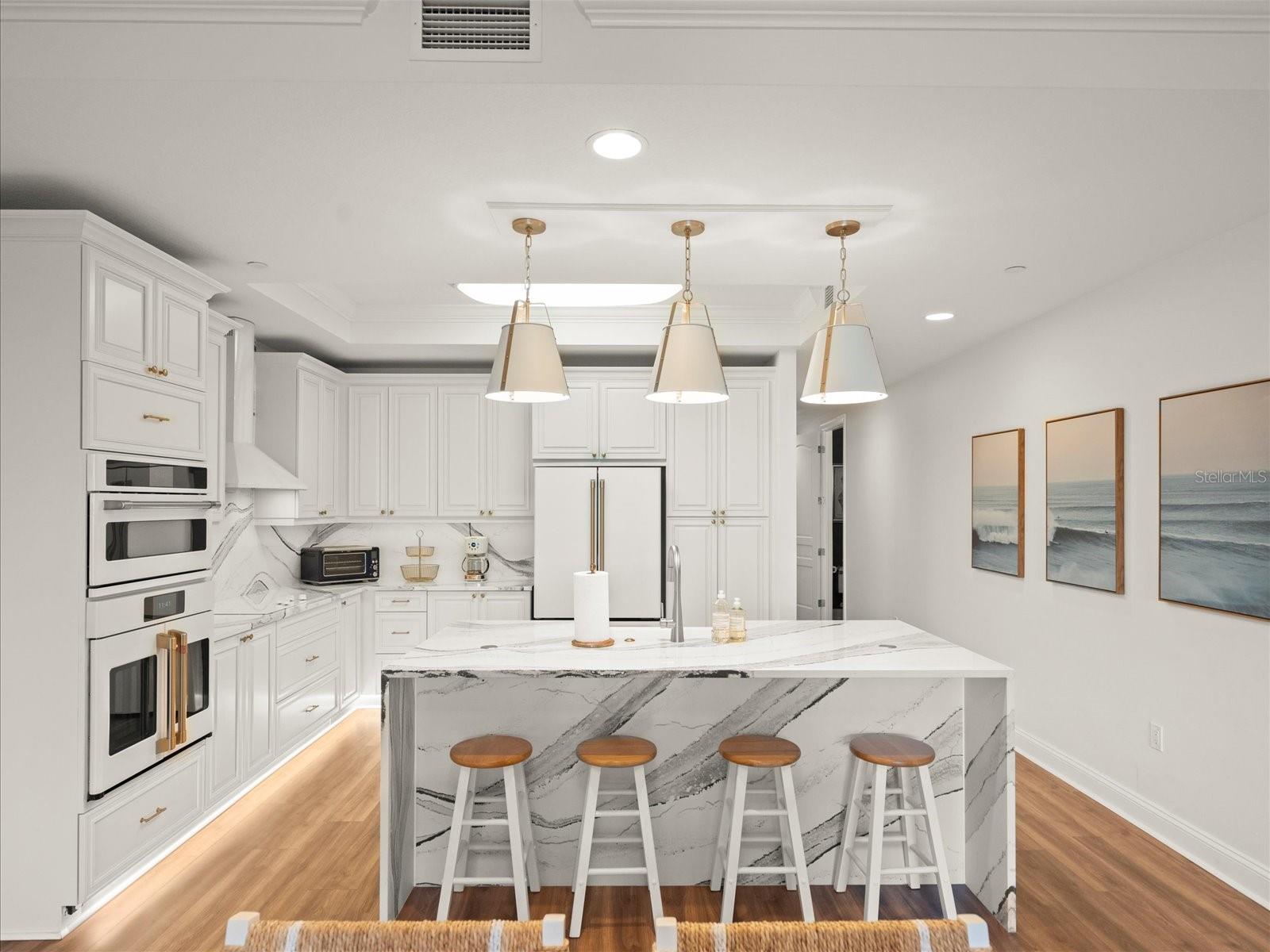 Image 4 of 70 For 202 Windward Passage 303