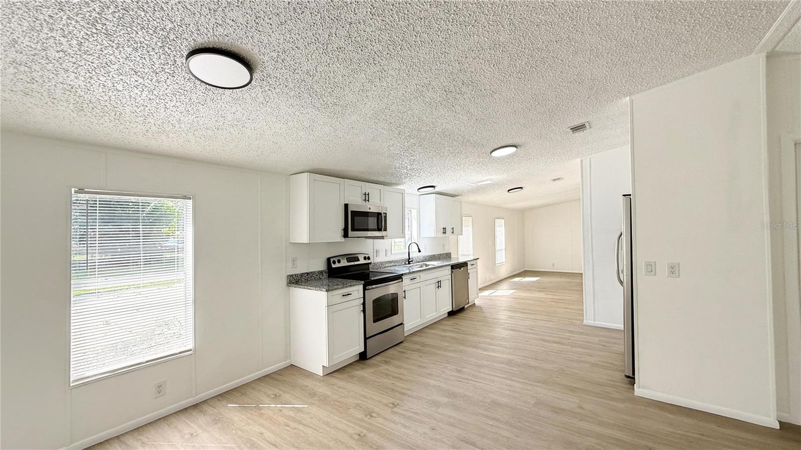 Image 7 of 17 For 6535 Fernwood Drive