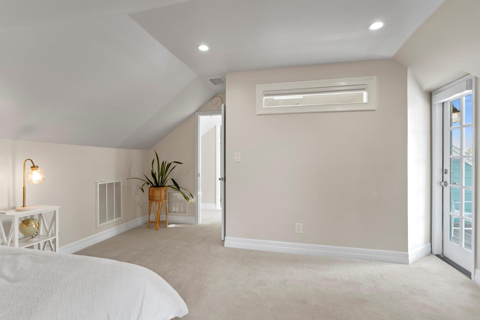 Image 29 of 46 For 5004 Leona Street