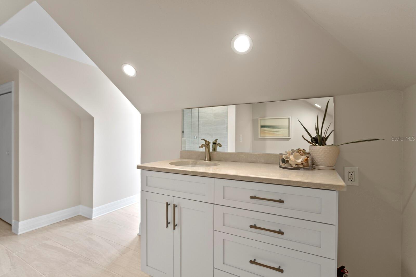 Image 32 of 46 For 5004 Leona Street