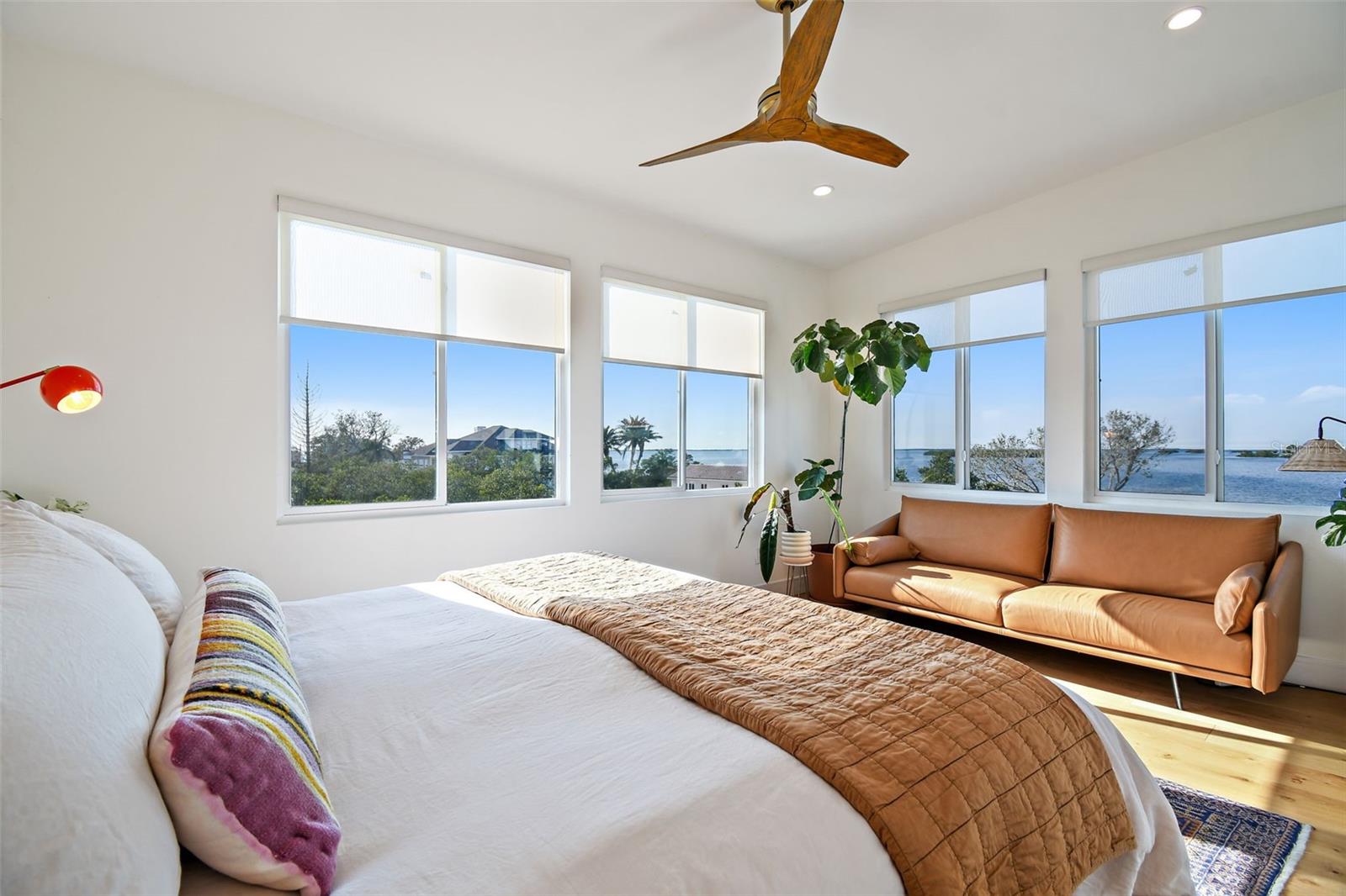 Image 5 of 25 For 1640 Sea Breeze Drive