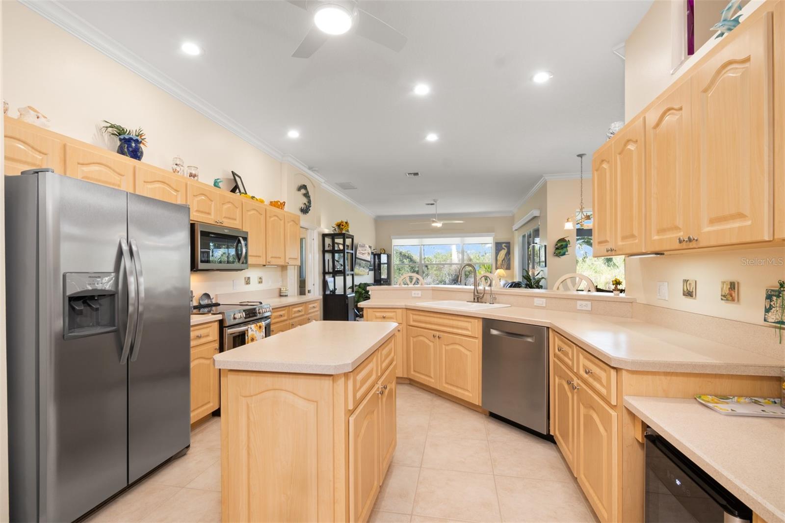 Image 11 of 32 For 803 Coral Bean Cove