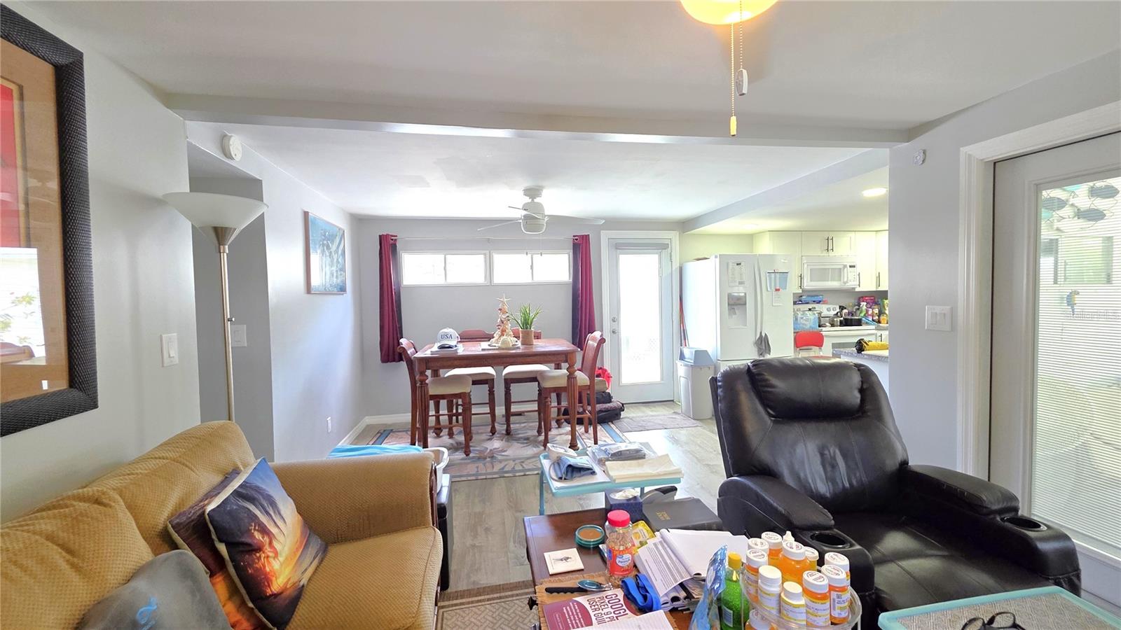 Image 14 of 42 For 15010 113th Avenue N 33a