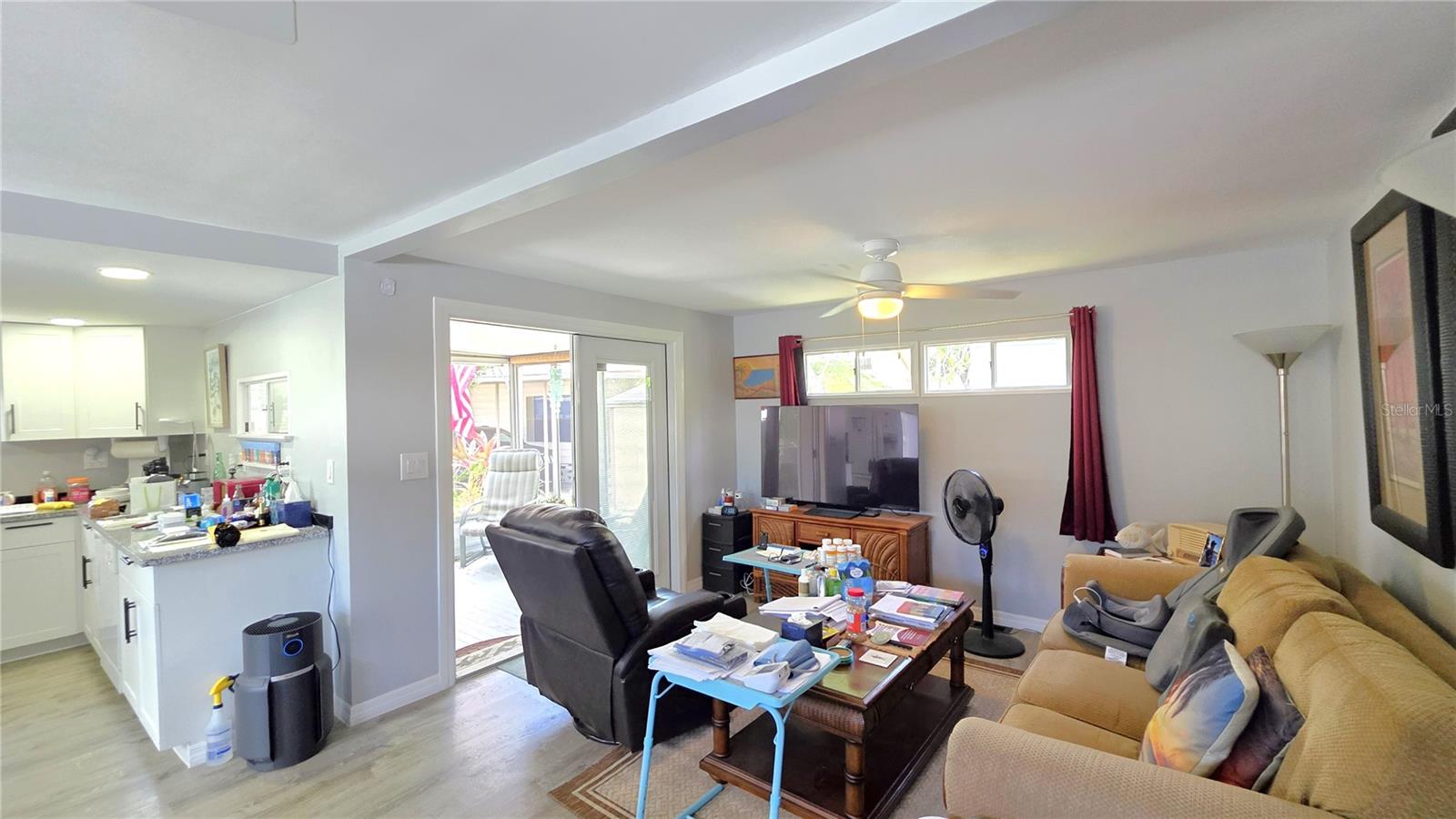 Image 16 of 42 For 15010 113th Avenue N 33a