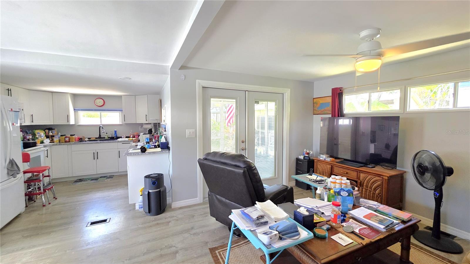 Image 17 of 42 For 15010 113th Avenue N 33a