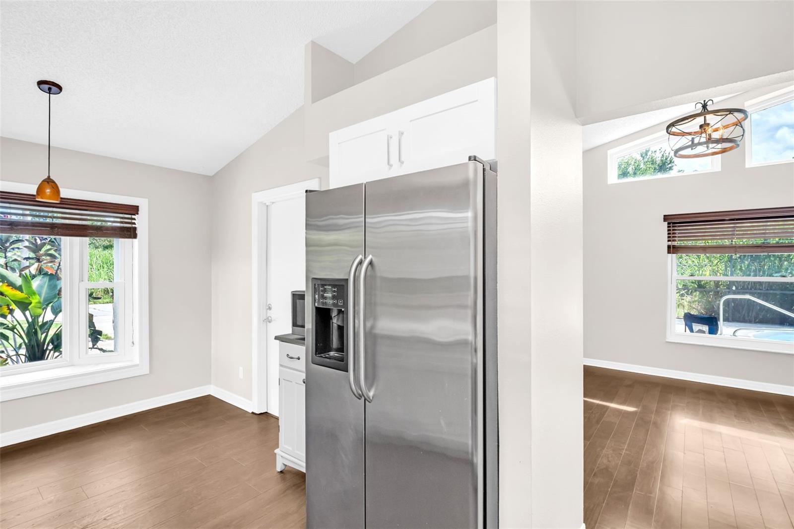 Image 17 of 42 For 3436 Shorncliffe Lane