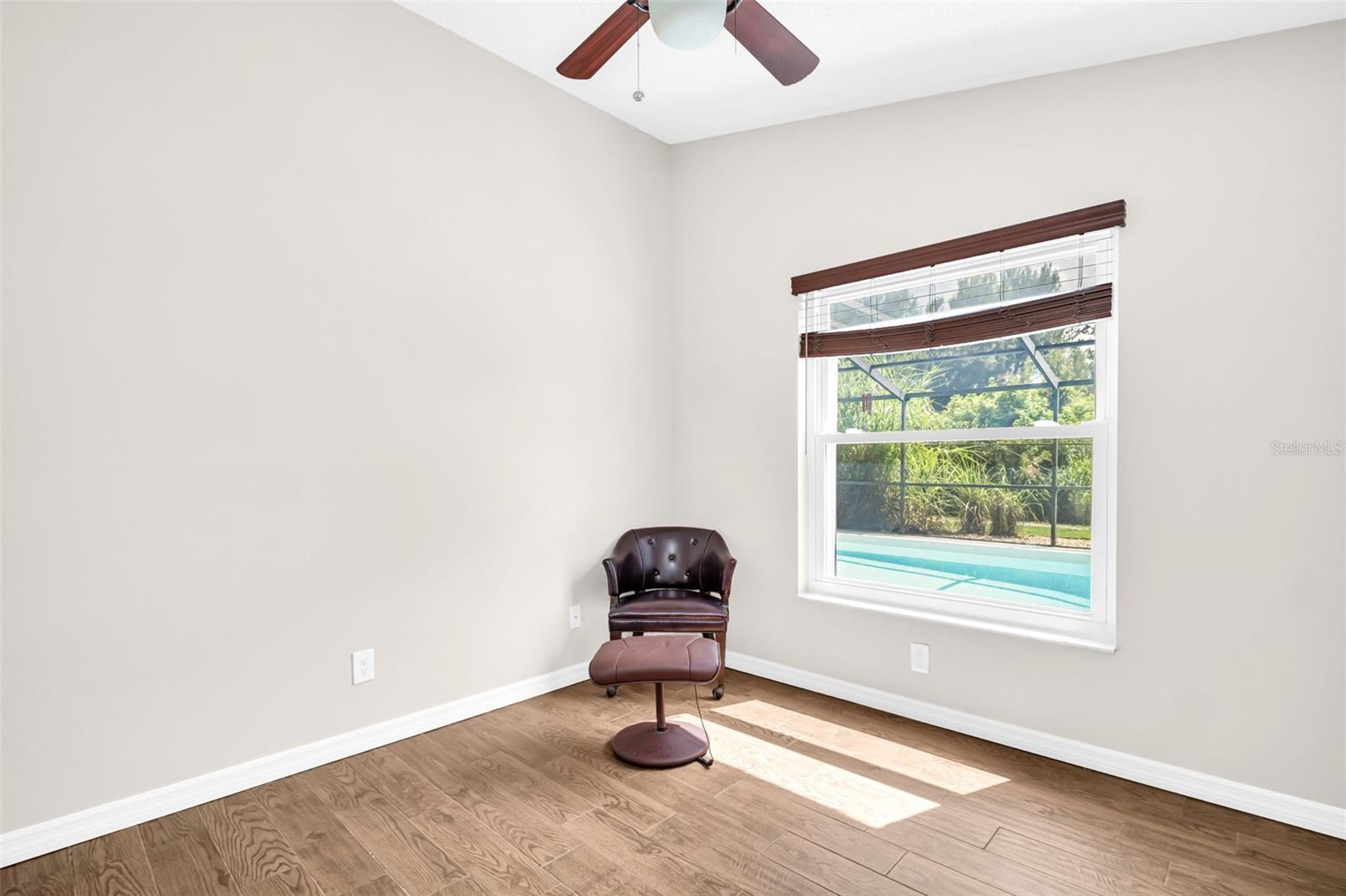 Image 18 of 42 For 3436 Shorncliffe Lane