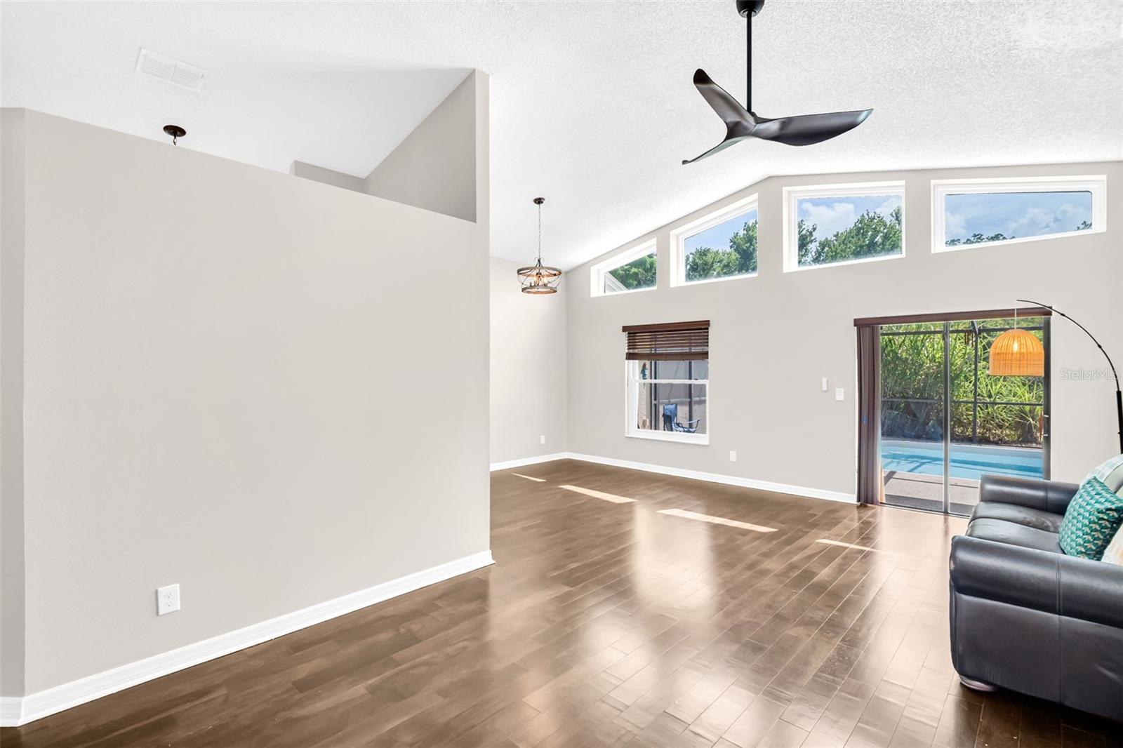 Image 7 of 42 For 3436 Shorncliffe Lane