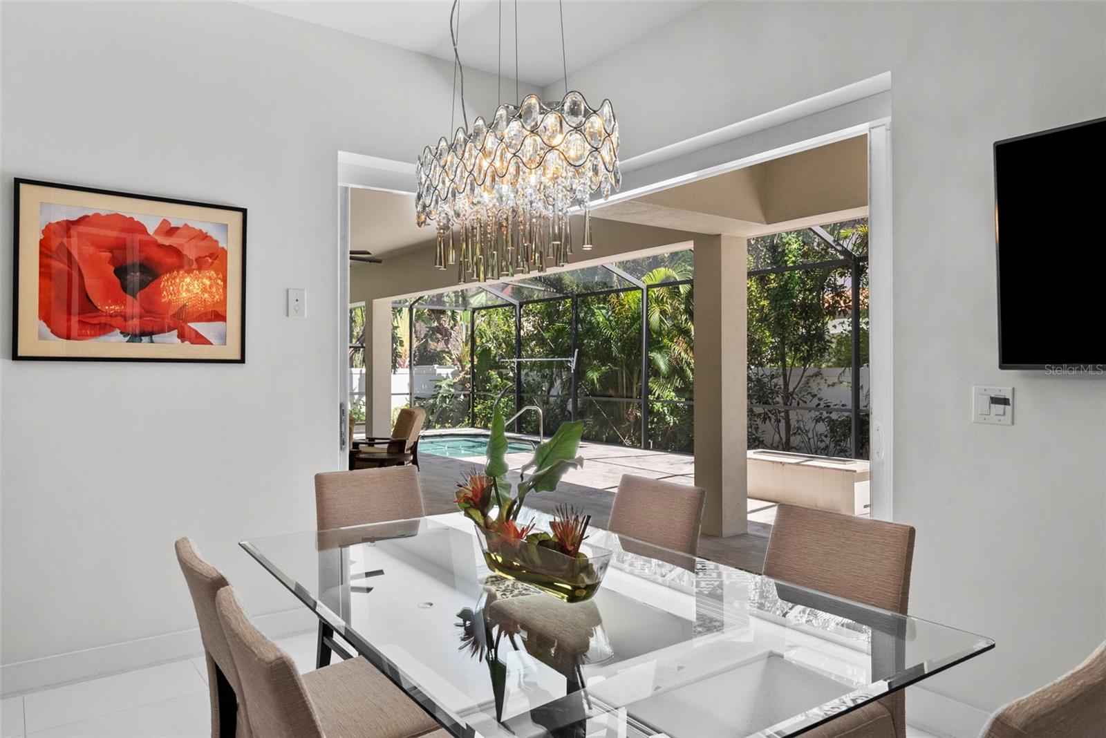 Image 18 of 67 For 3118 El Prado Boulevard