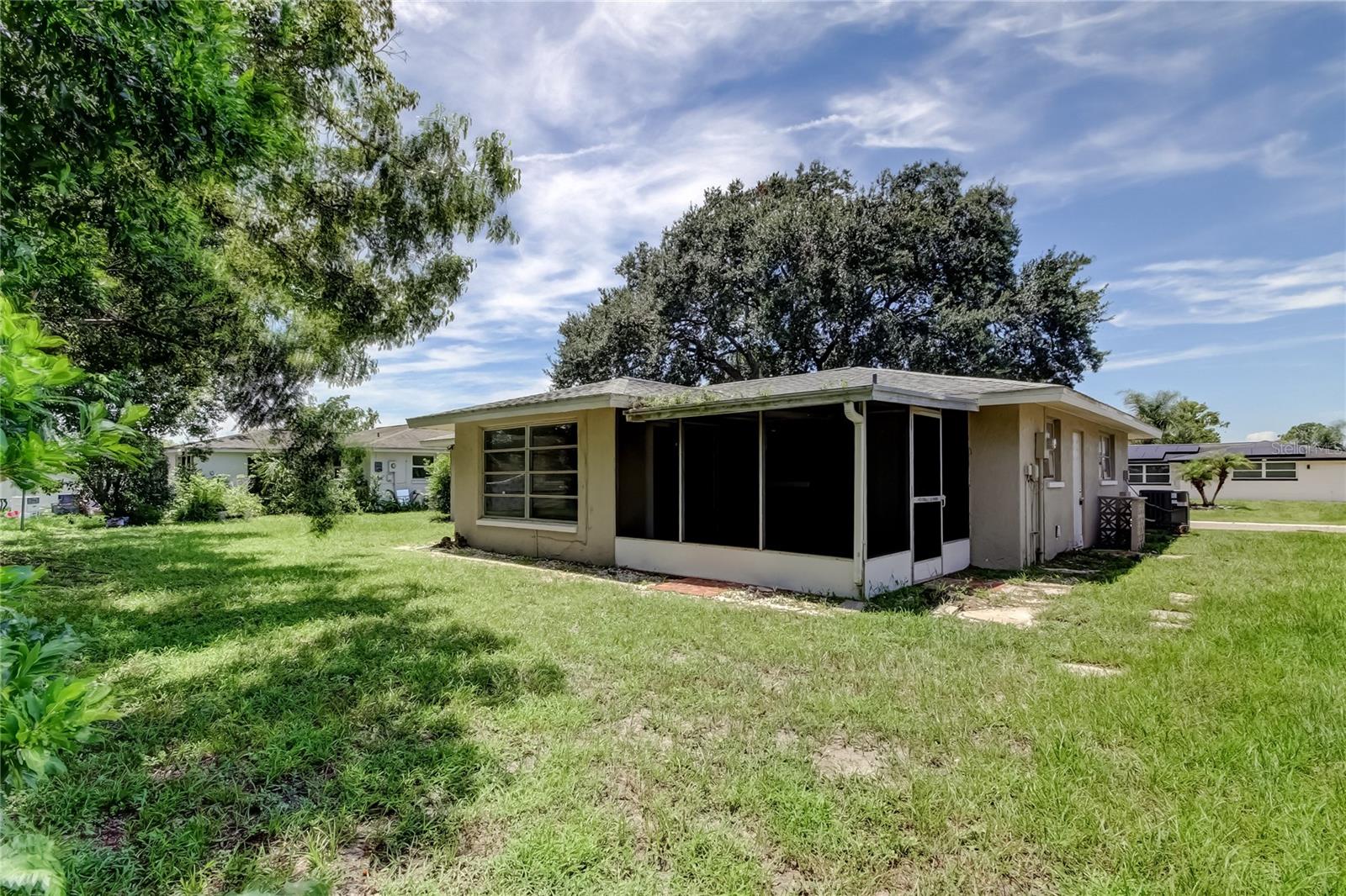 Image 25 of 32 For 10226 Willow Drive