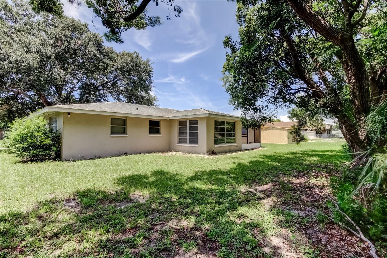 Image 26 of 32 For 10226 Willow Drive