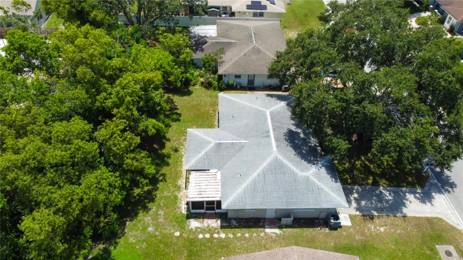 Image 27 of 32 For 10226 Willow Drive
