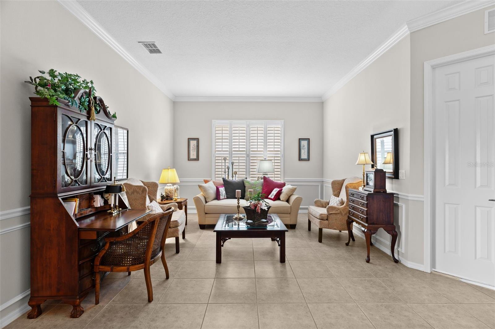 Listing photo id 8 for 3632 Munnings Knoll