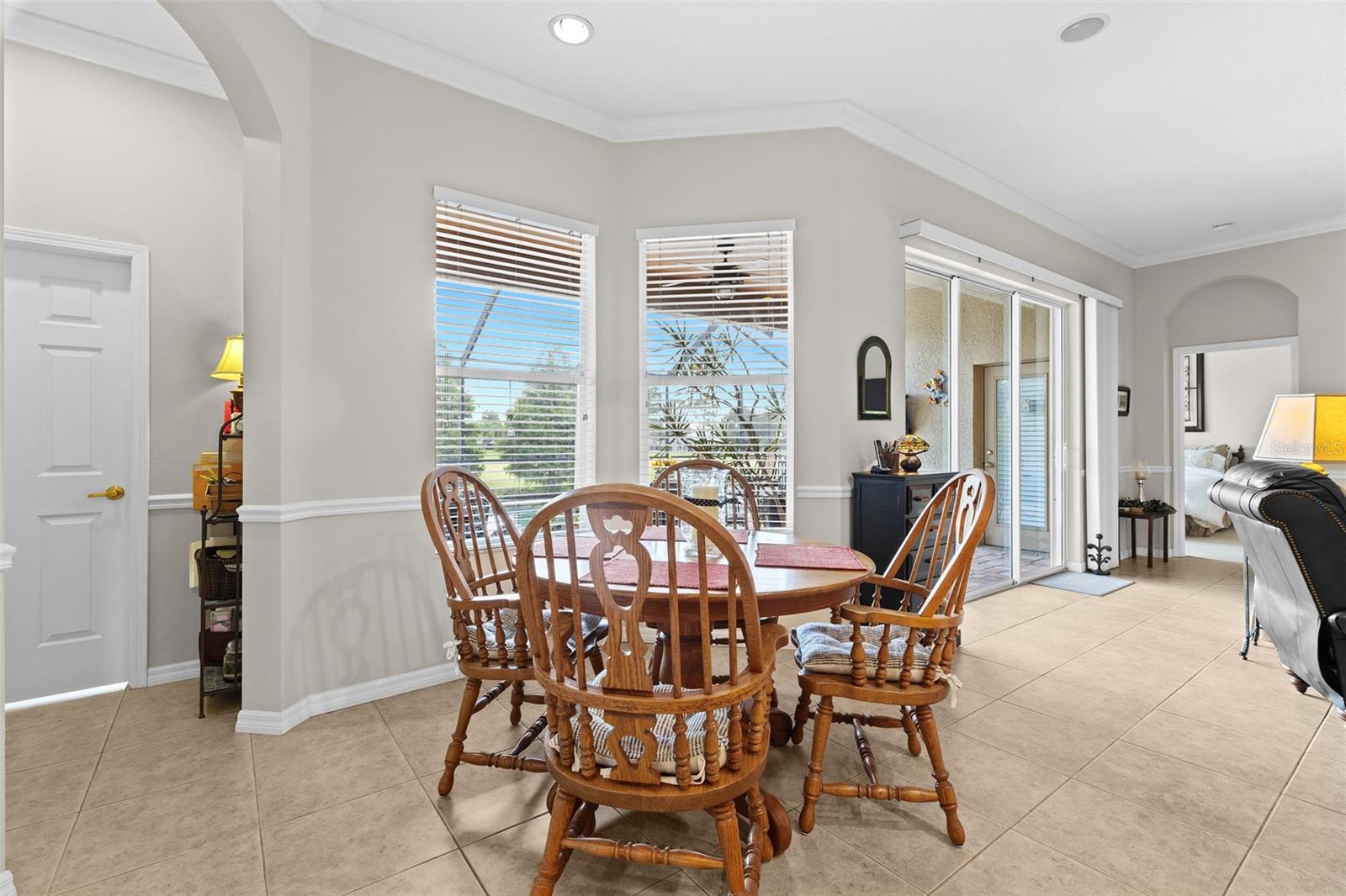 Listing photo id 19 for 3632 Munnings Knoll