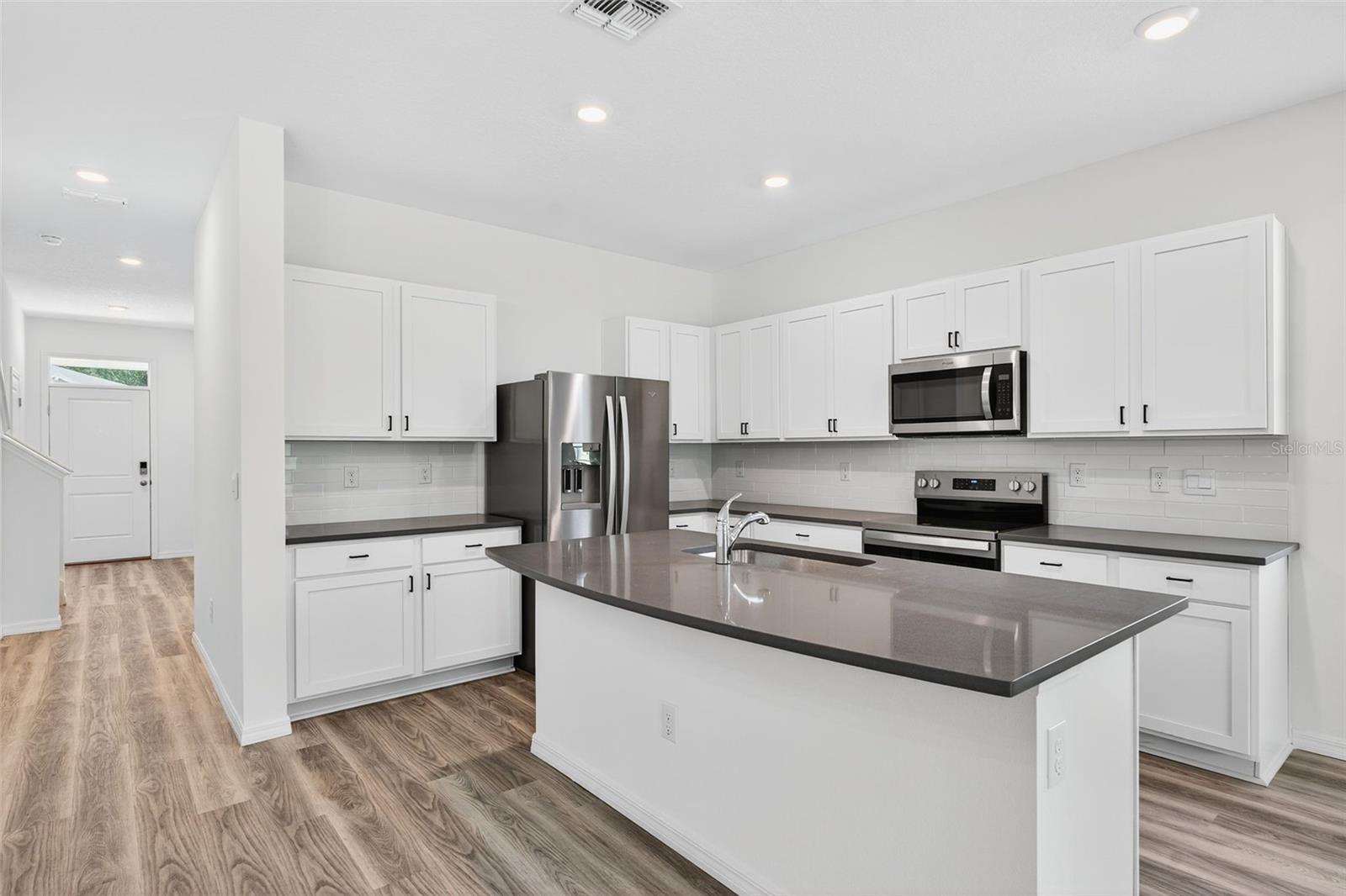 Image 4 of 43 For 11412 Velvet Apricot Drive