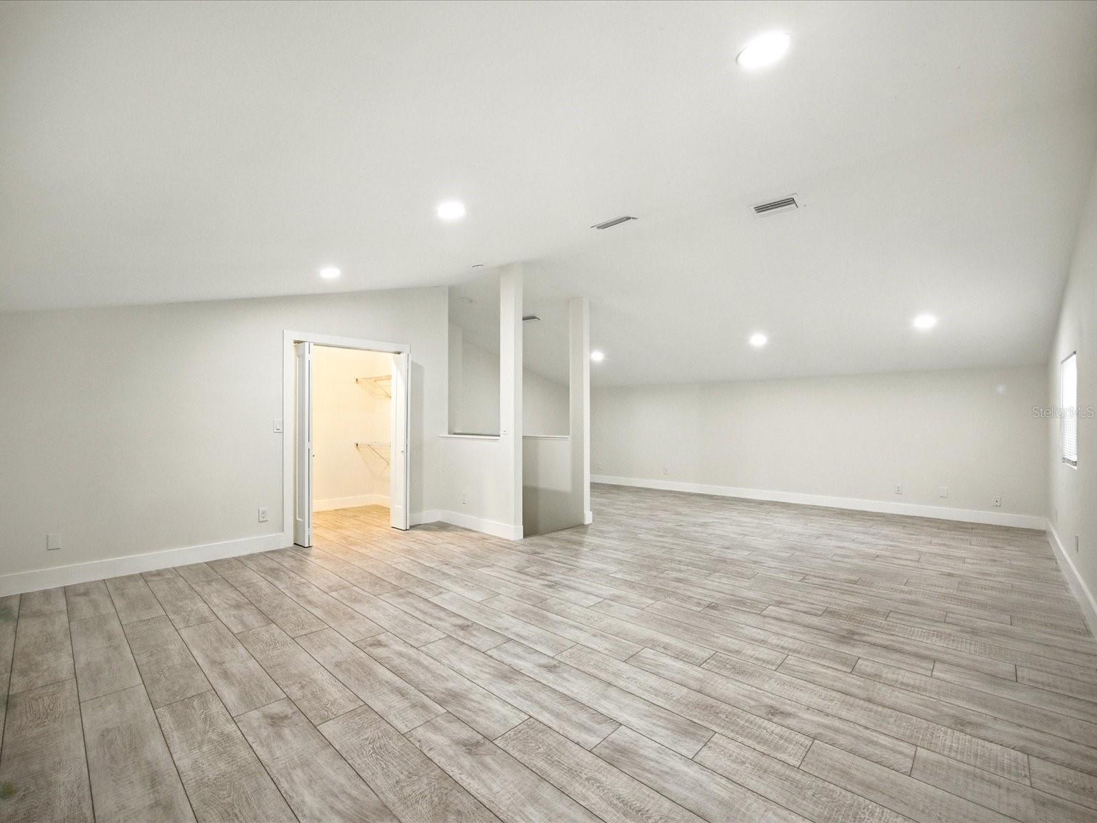 Image 39 of 56 For 10215 Oslin Street