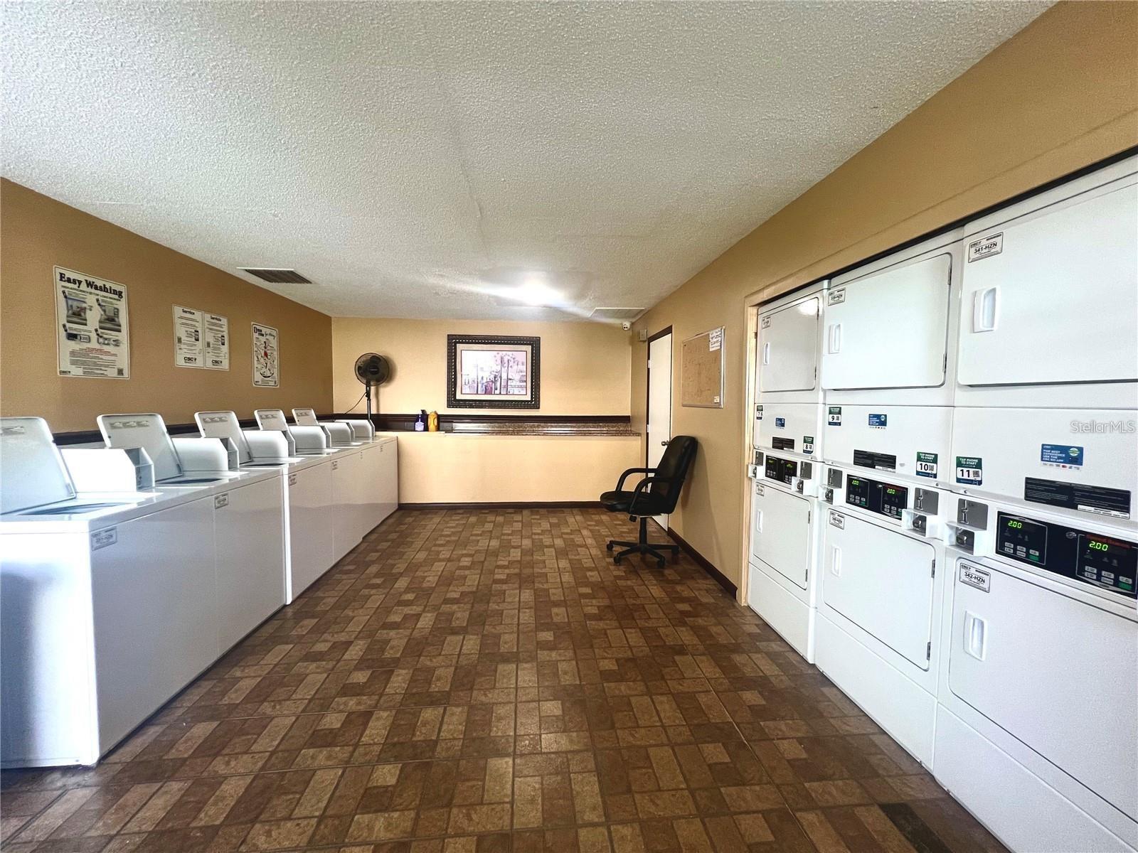 Image 38 of 43 For 455 Alt 19 S 238