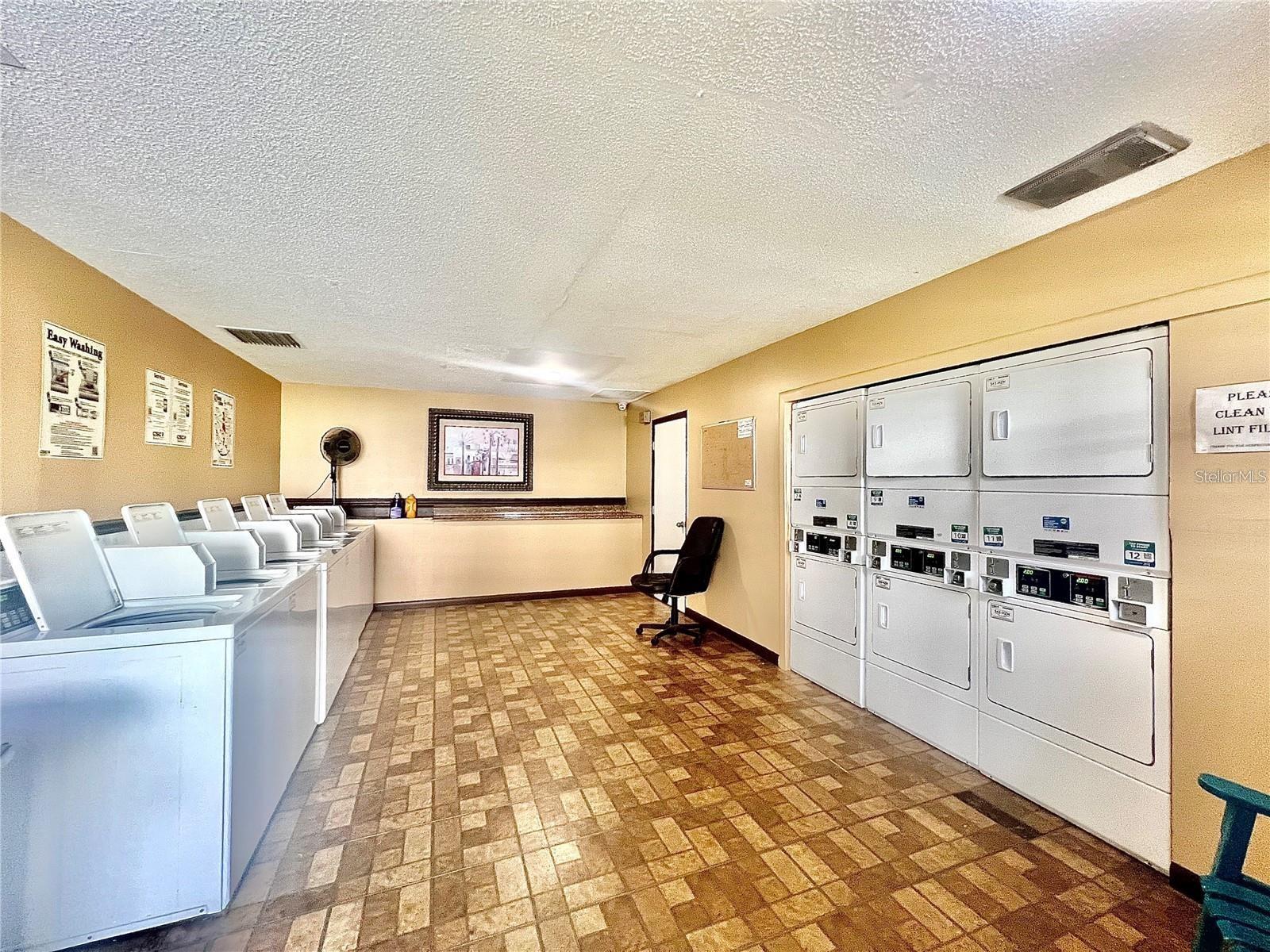 Image 39 of 43 For 455 Alt 19 S 238