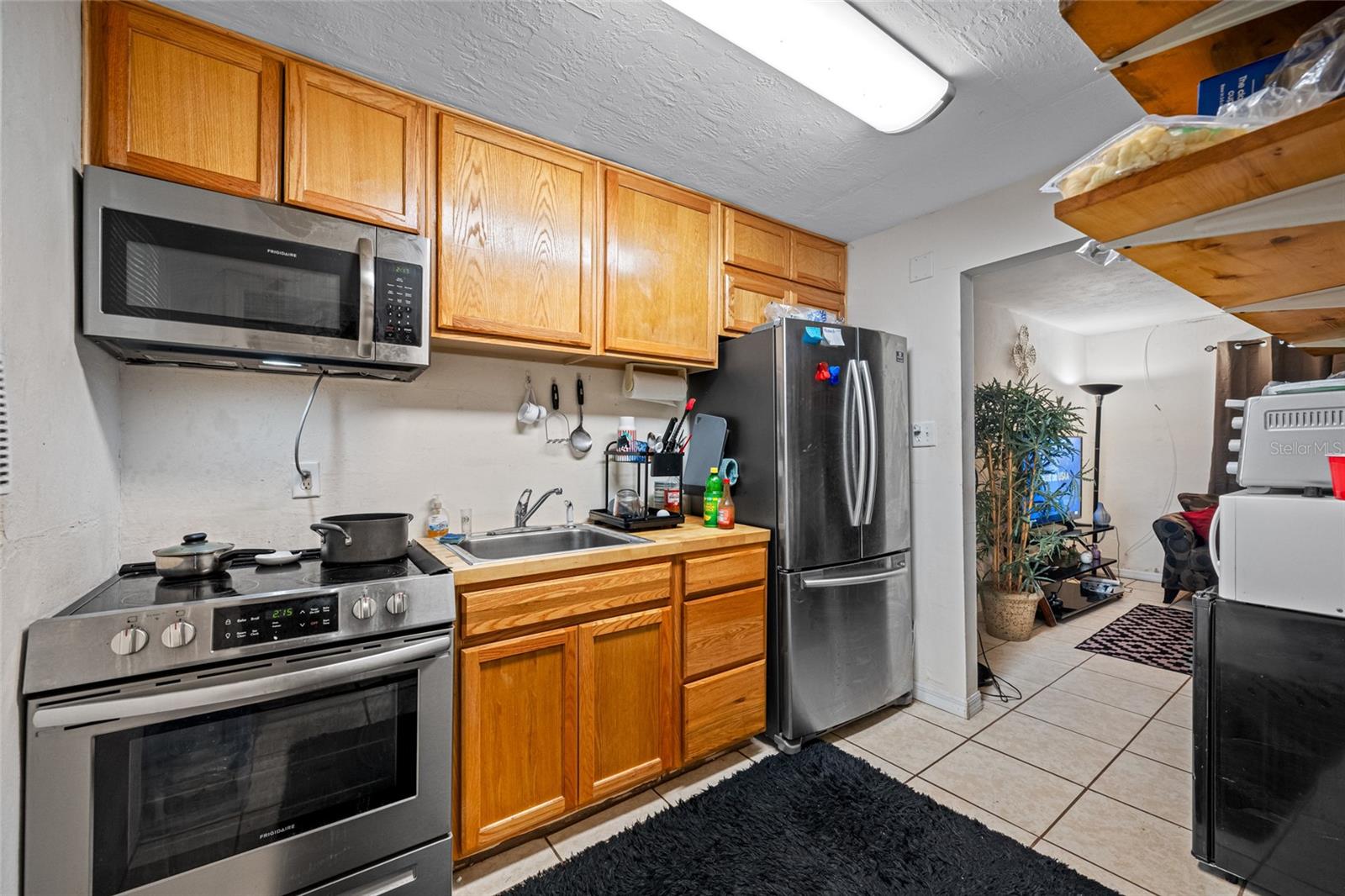 Image 22 of 31 For 1123 Gould Street