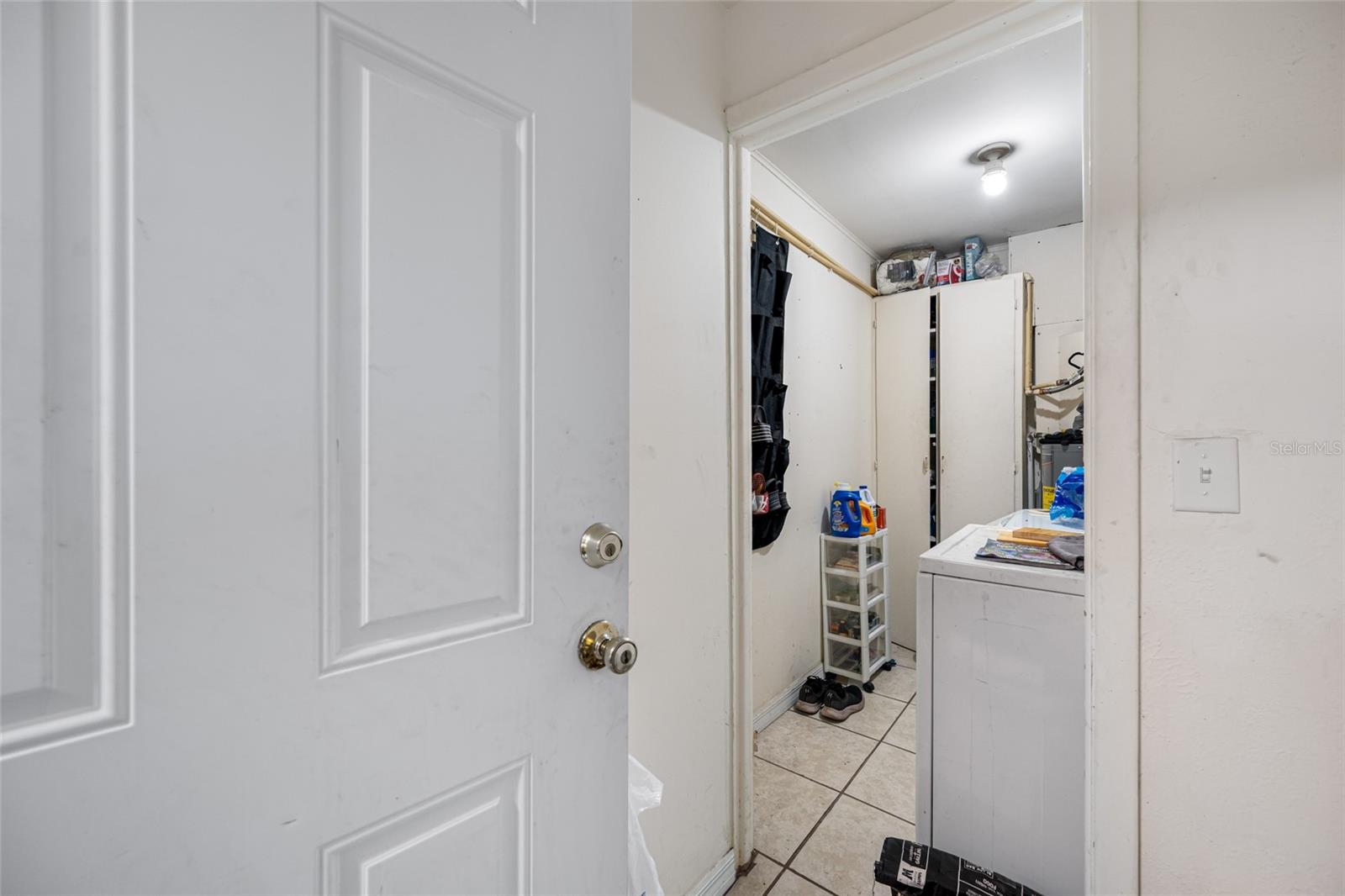 Image 24 of 31 For 1123 Gould Street