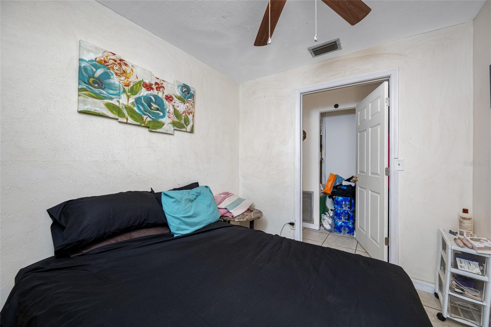 Image 26 of 31 For 1123 Gould Street